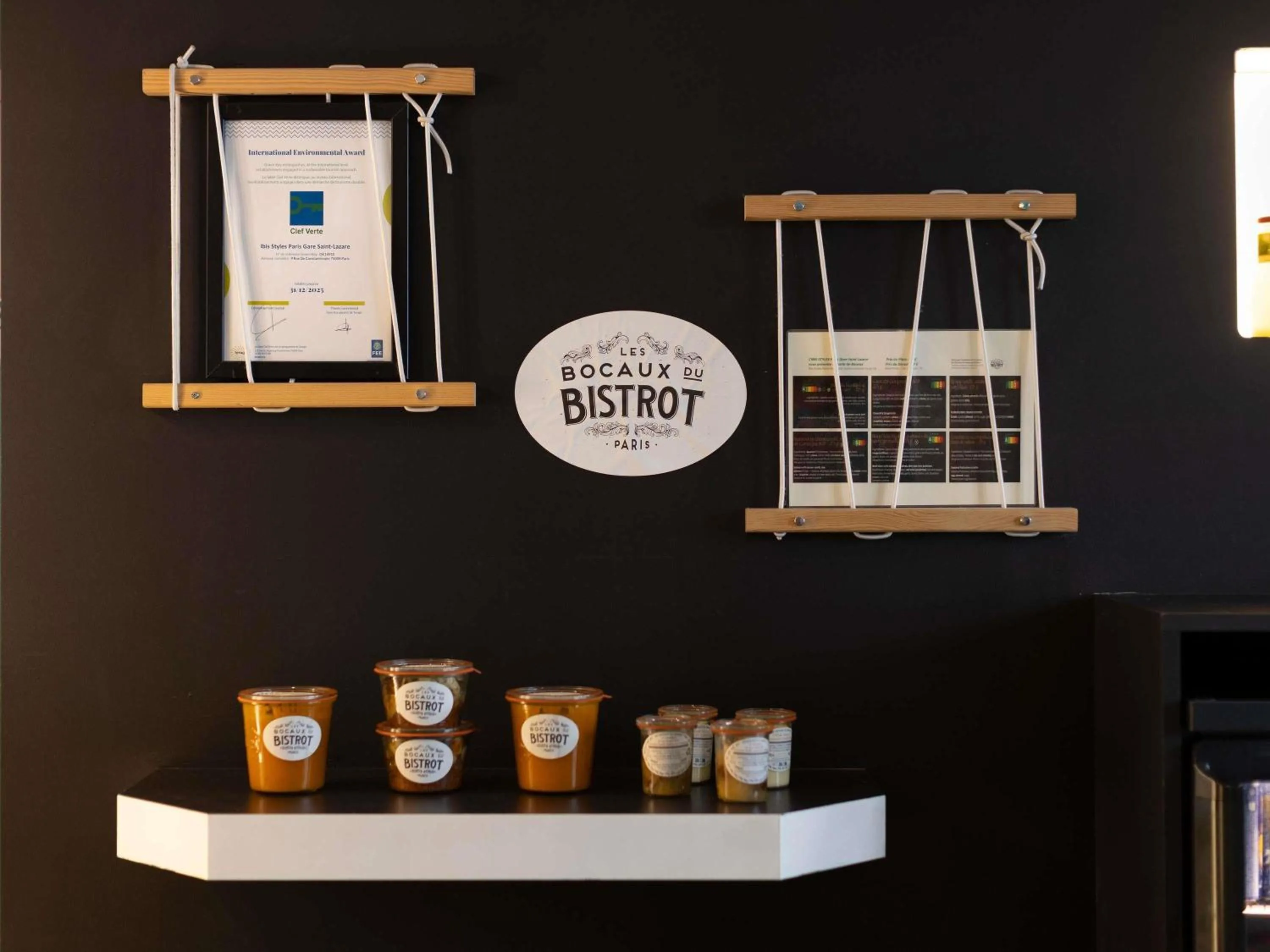 Property building in Ibis Styles Paris Gare Saint Lazare