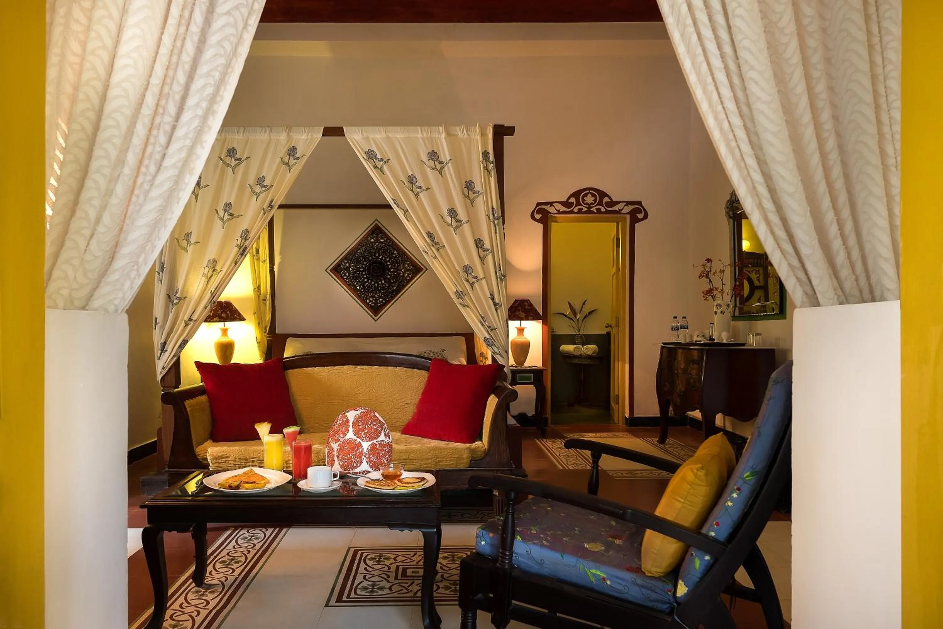 Photo of the whole room in Casa Anjuna