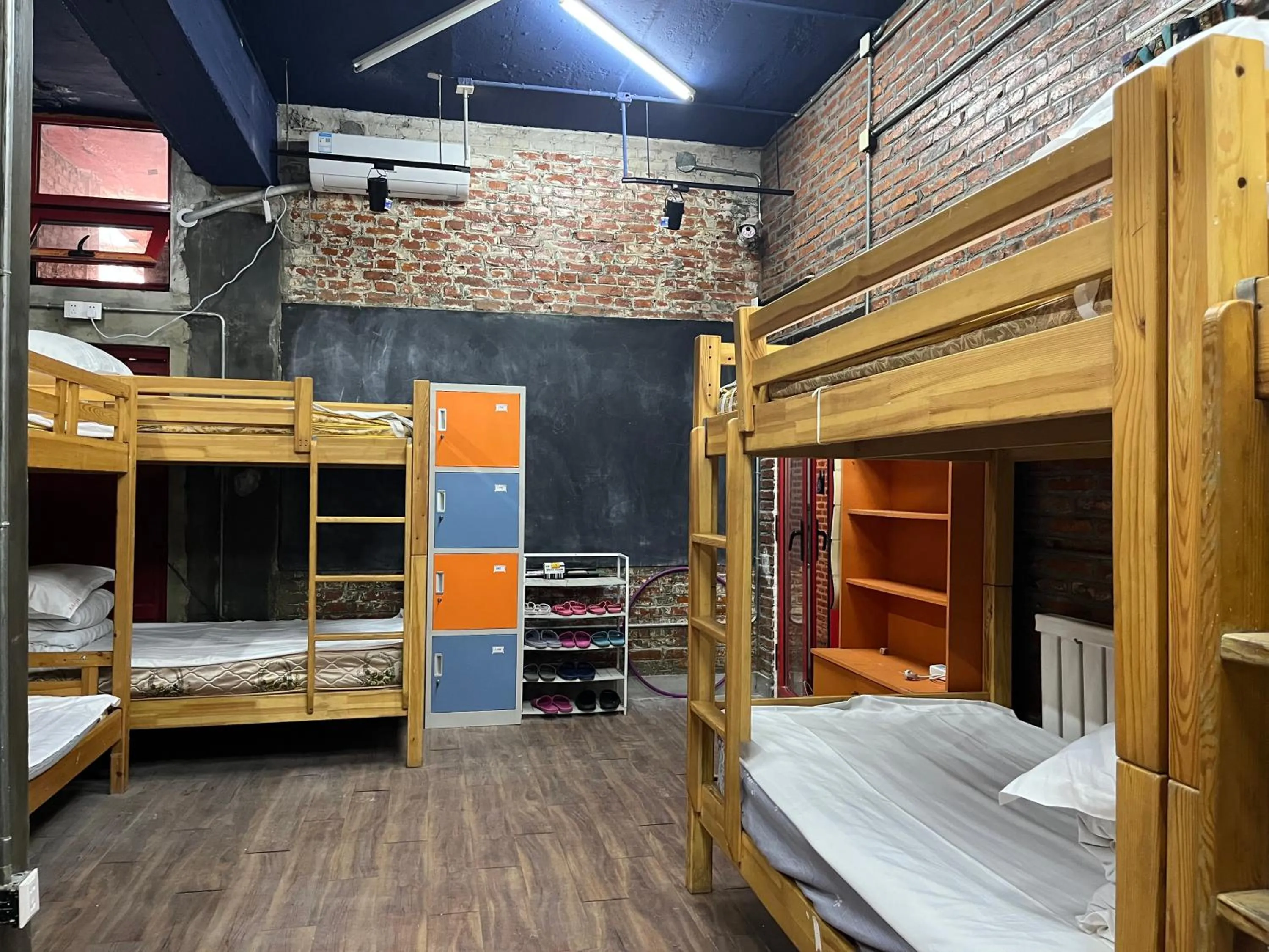 Bed in 大连天天国际青年旅社