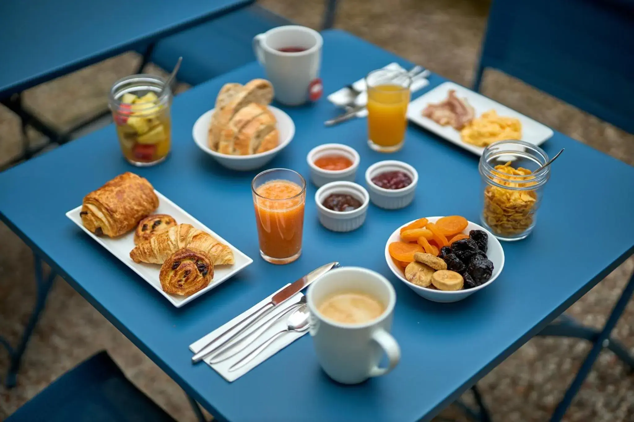 Breakfast in Timhotel Nation Breakfast in Timhotel Nation