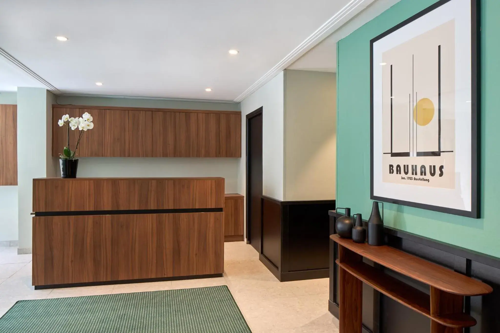 Lobby or reception in Timhotel Nation Lobby or reception in Timhotel Nation