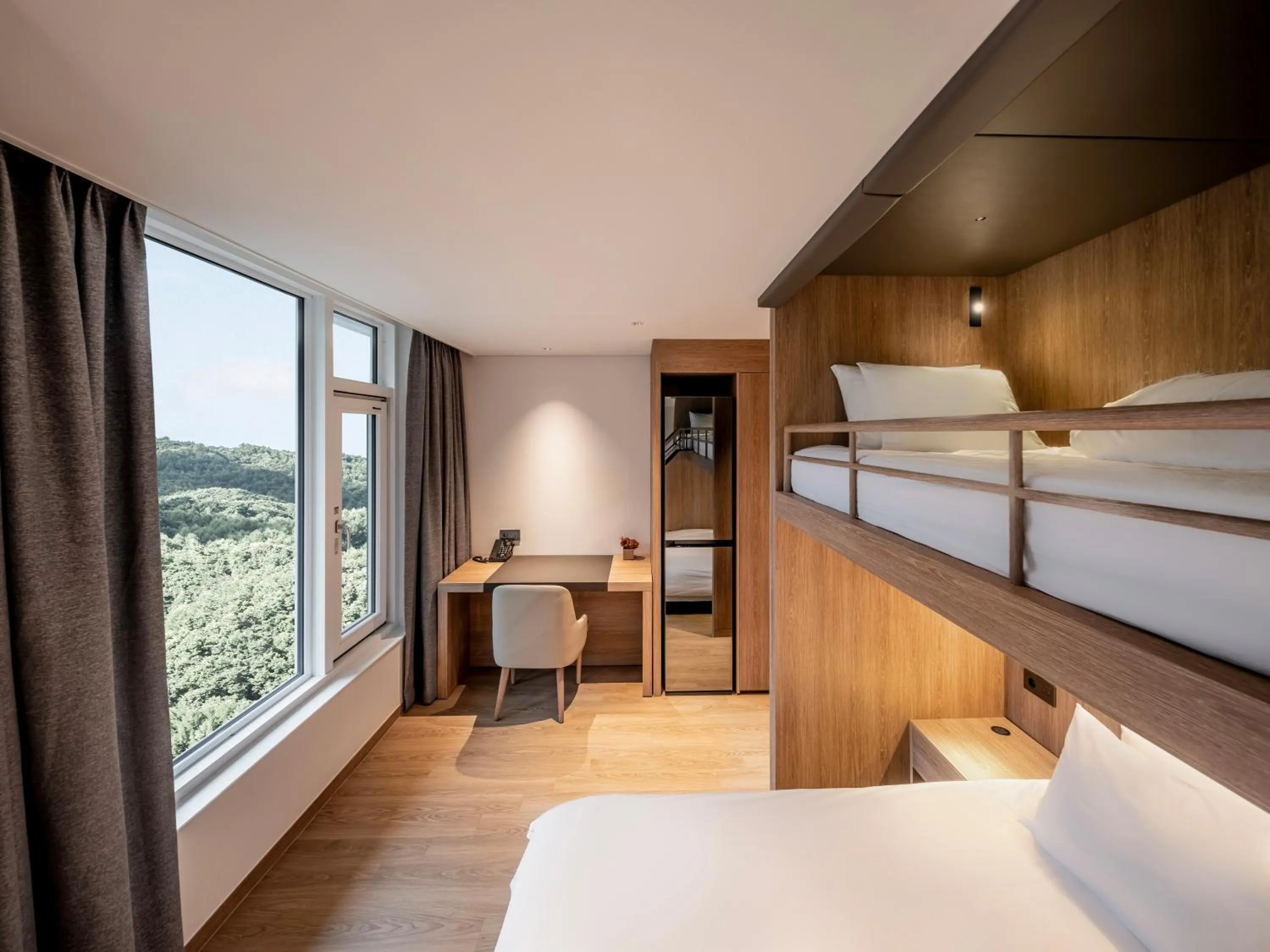 Photo of the whole room, Bed in Phoenix Resort Pyeongchang