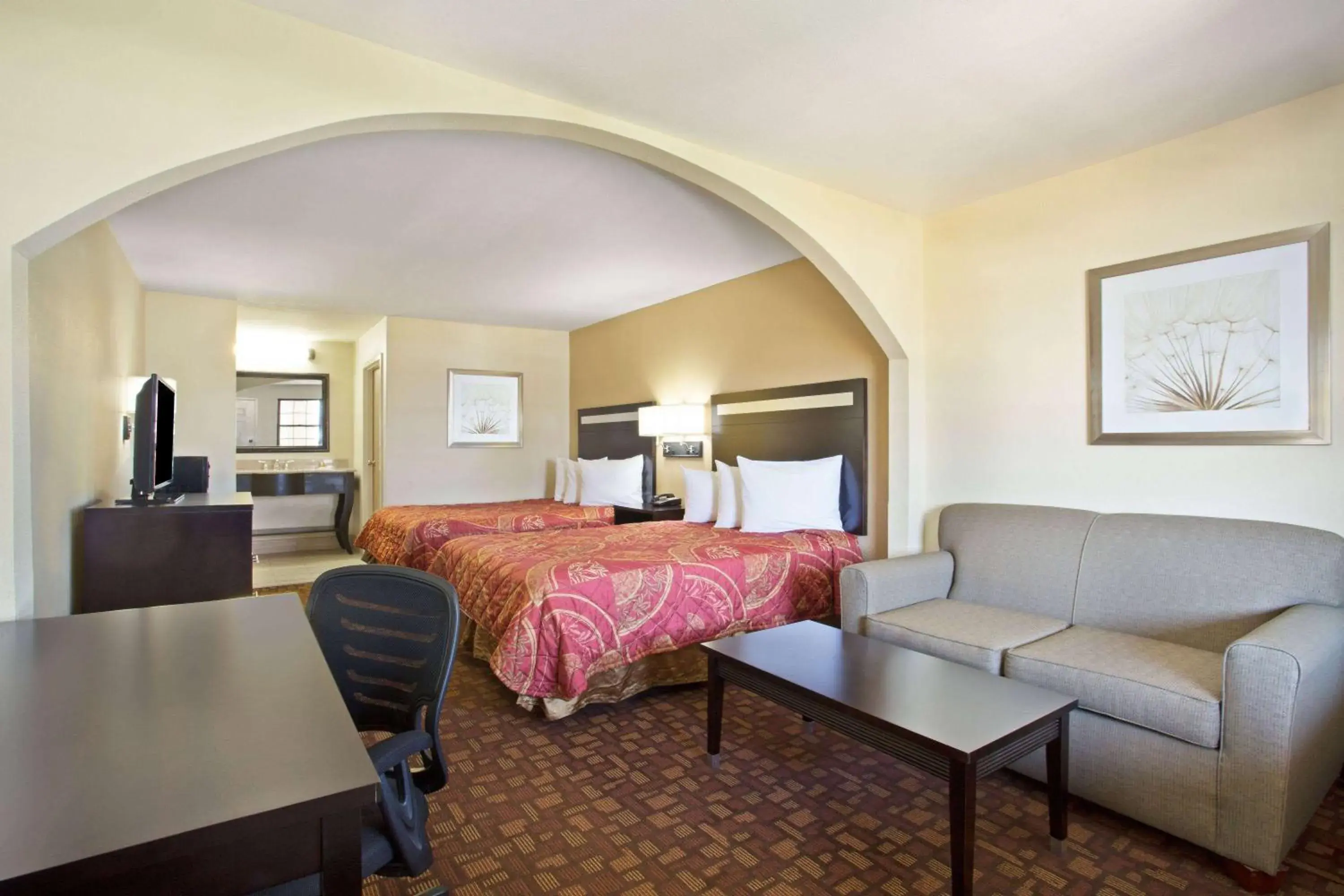 Photo of the whole room, Bed in Days Inn by Wyndham Hammond Photo of the whole room, Bed in Days Inn by Wyndham Hammond