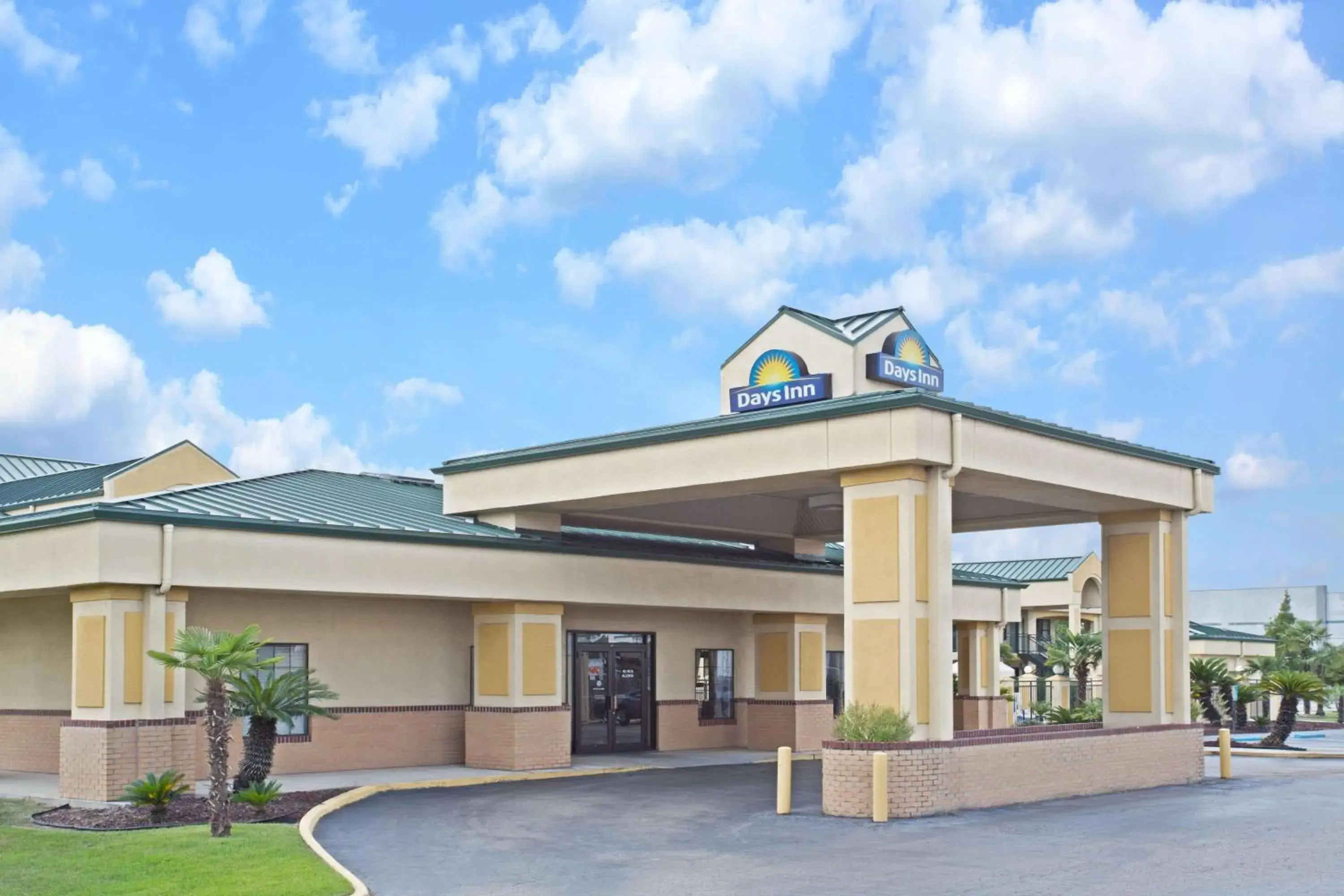 Property building in Days Inn by Wyndham Hammond Property building in Days Inn by Wyndham Hammond