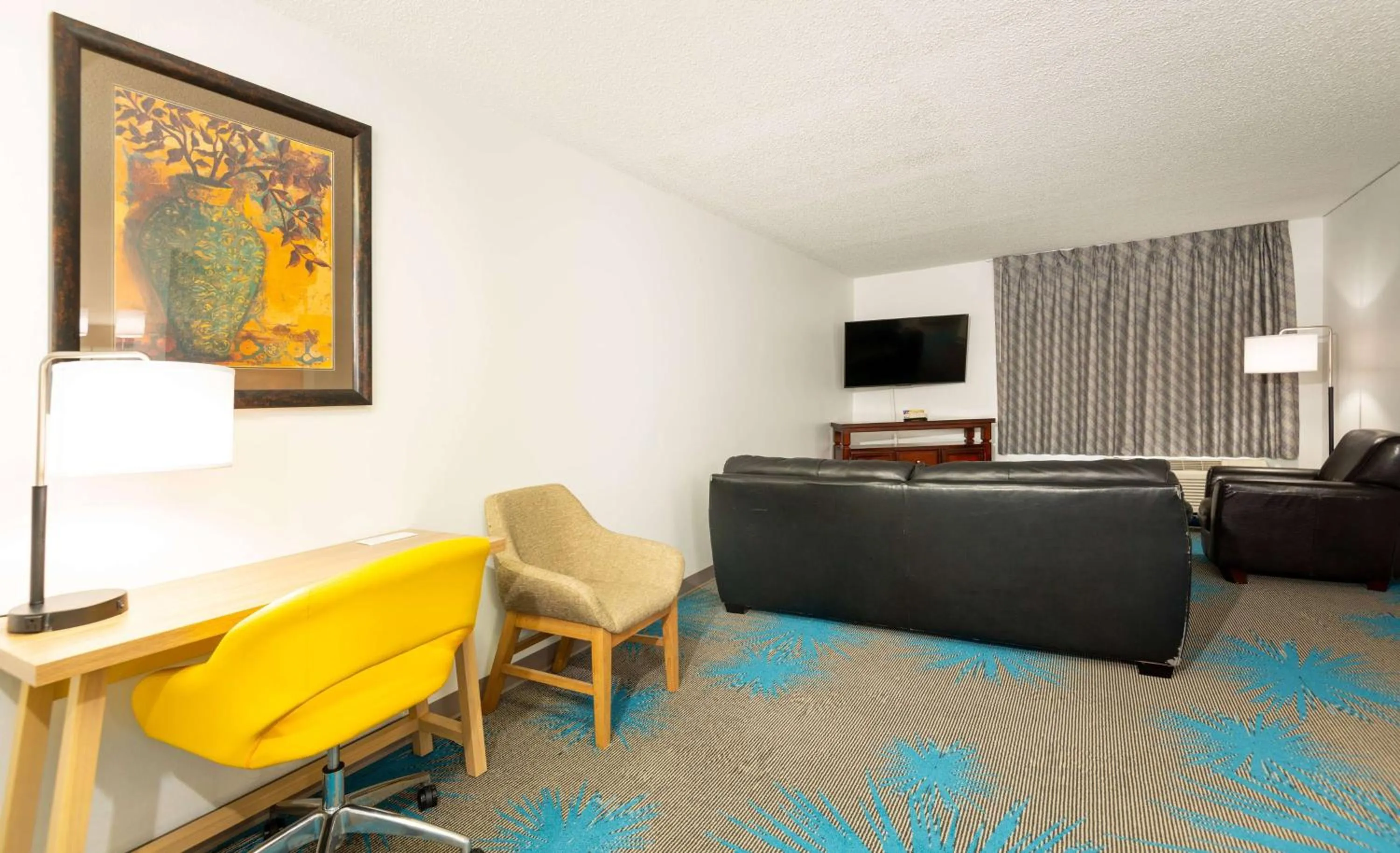 TV and multimedia, Bed in Days Inn by Wyndham Coeur d'Alene