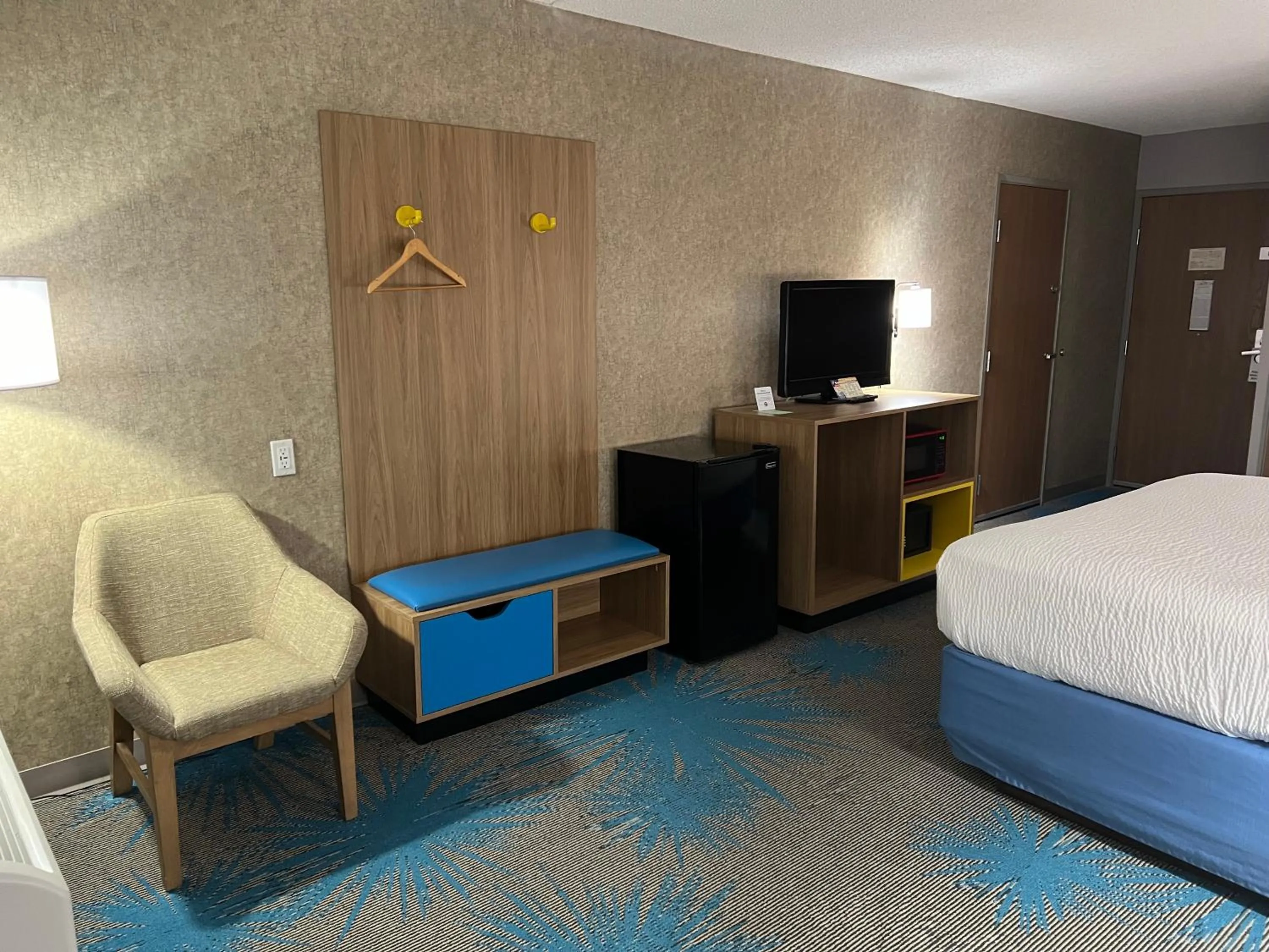 Bedroom, Bed in Days Inn by Wyndham Coeur d'Alene