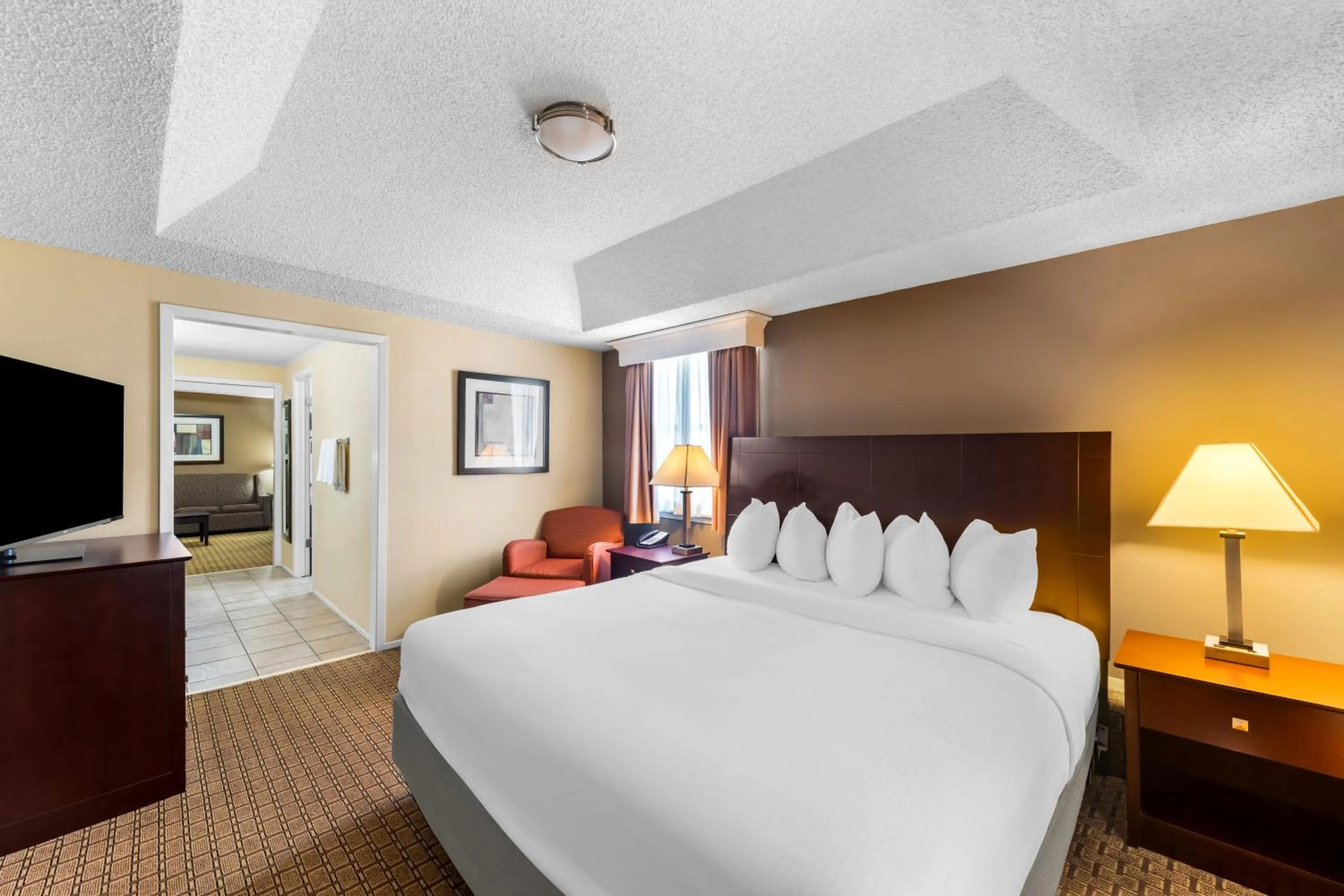 Bedroom, Bed in Best Western Markita Inn