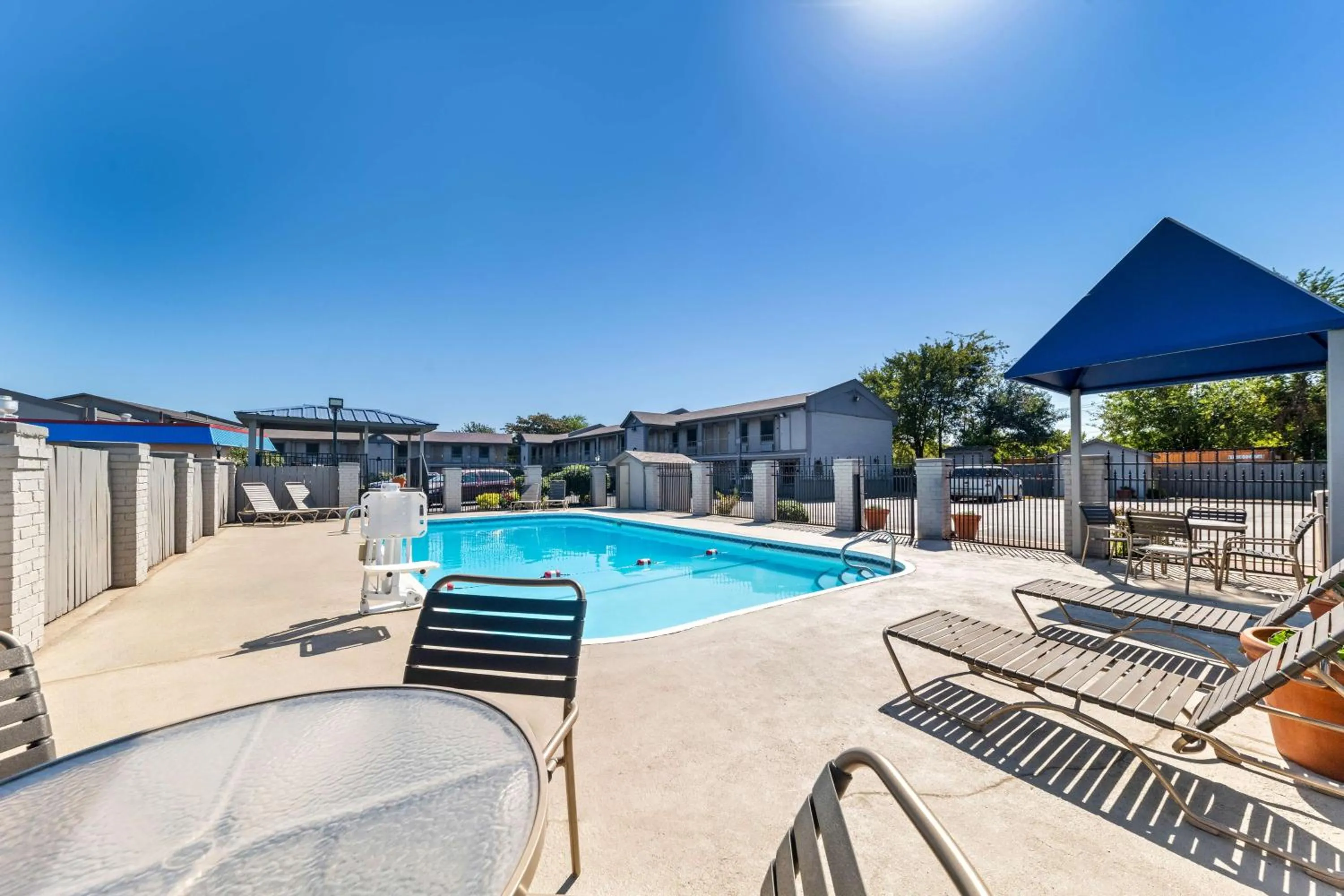Pool view in Best Western Markita Inn