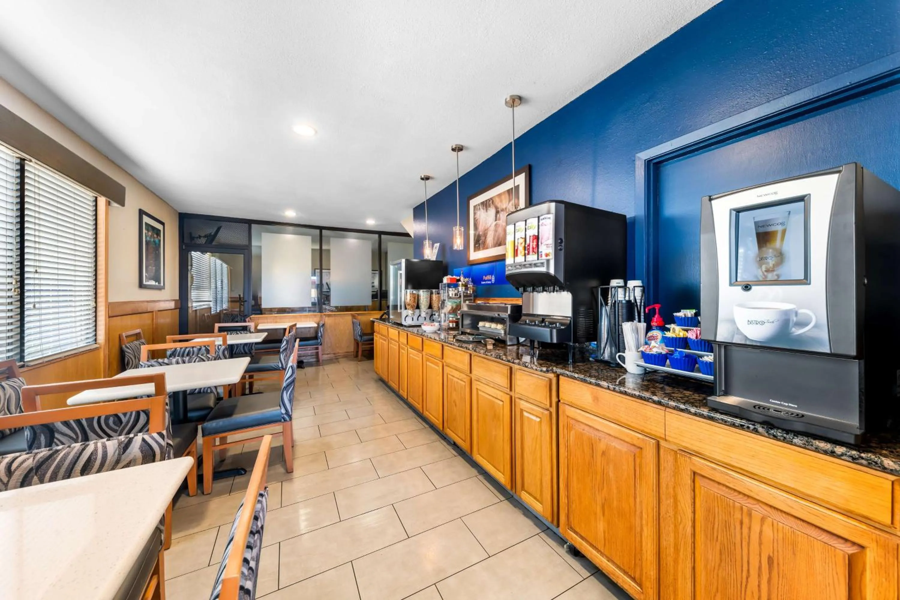 Breakfast in Best Western Markita Inn