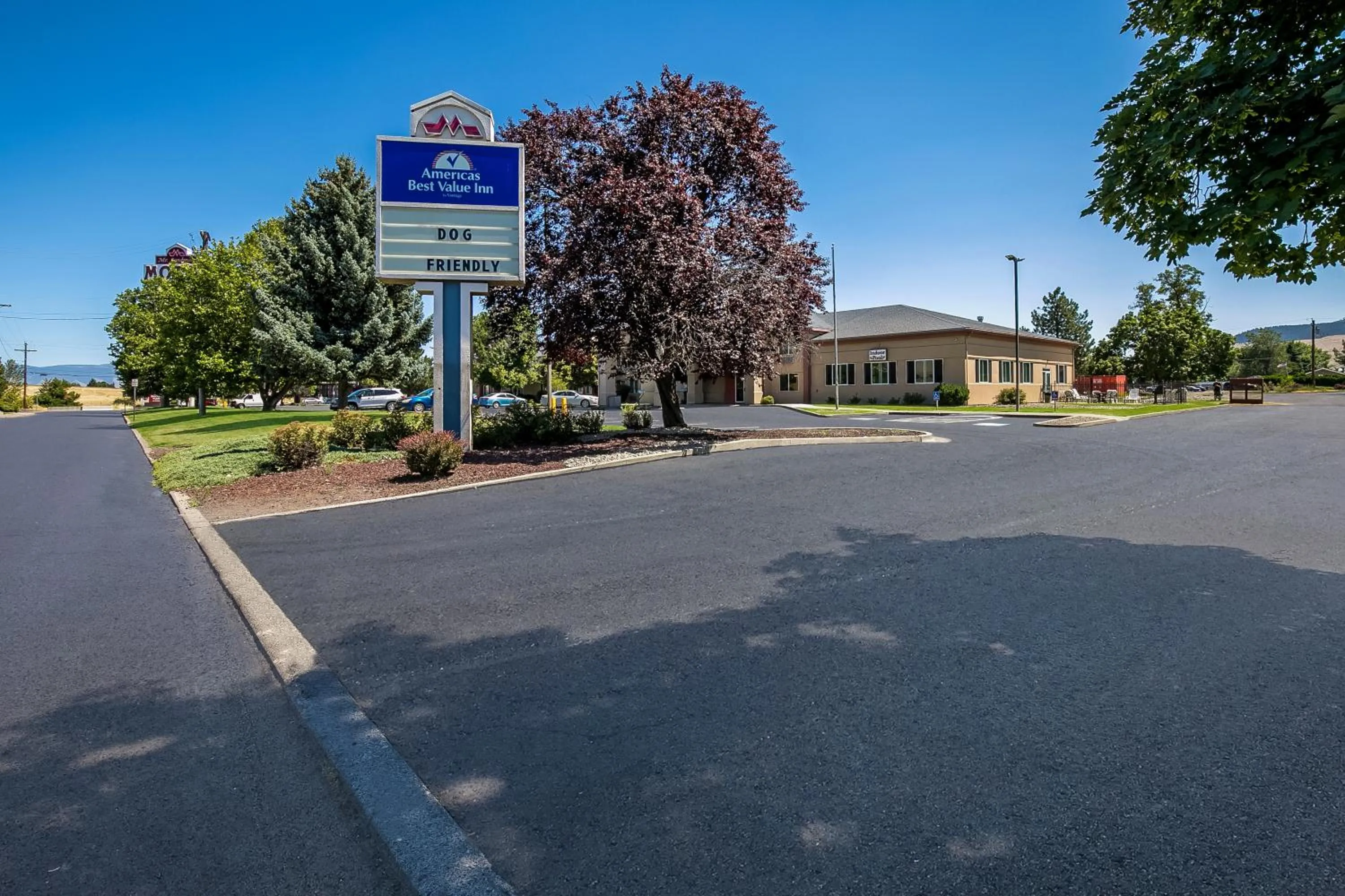 Day in Americas Best Value Sandman Inn