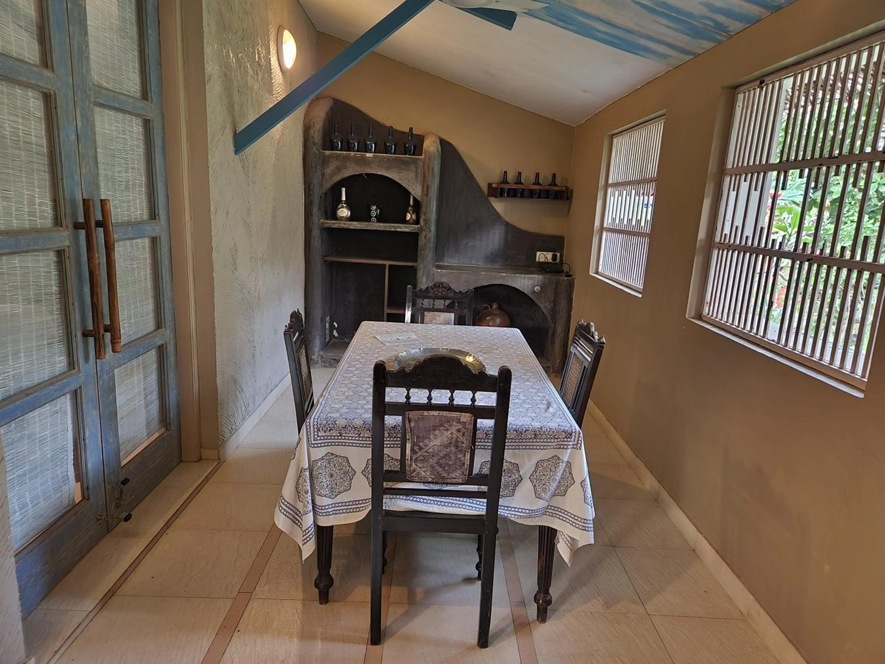 Seating area in Casa Vagator