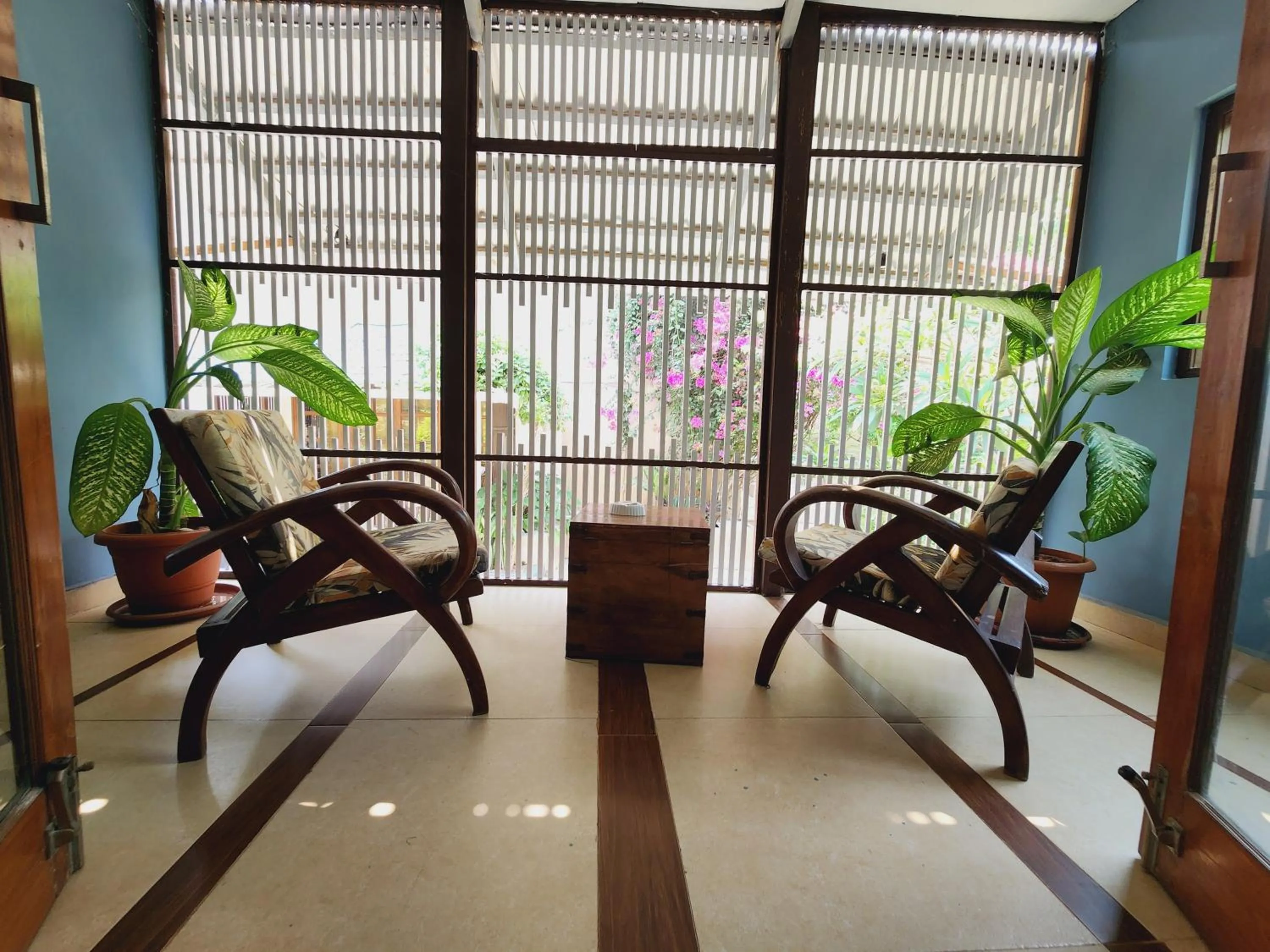 Seating area in Casa Vagator