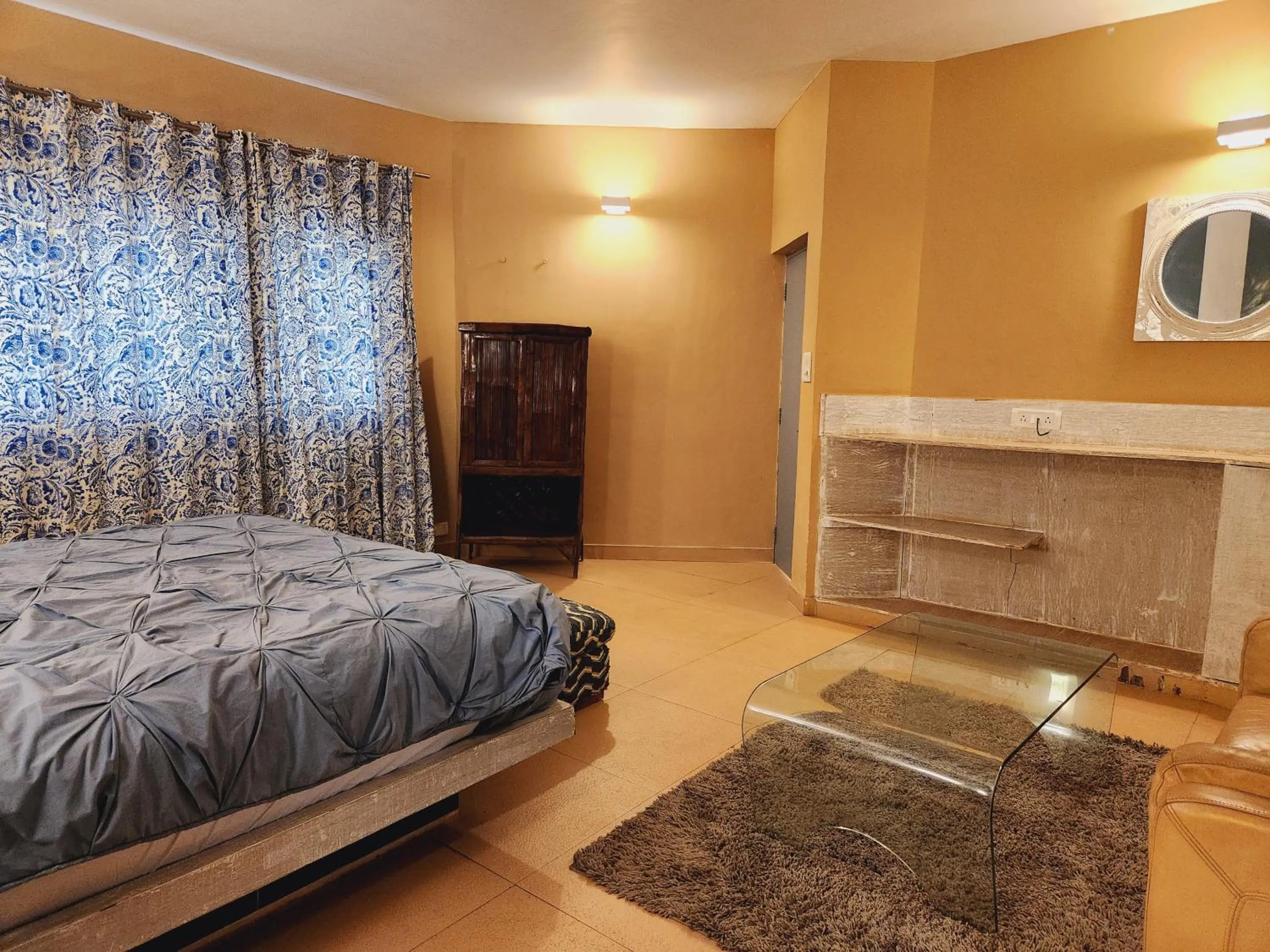 Bedroom, Bed in Casa Vagator