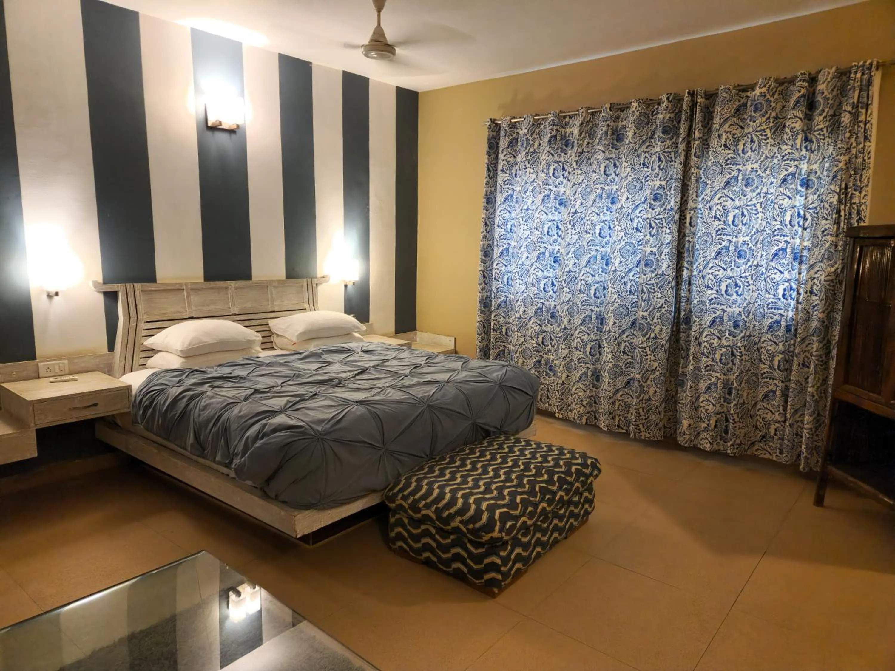 Bedroom, Bed in Casa Vagator