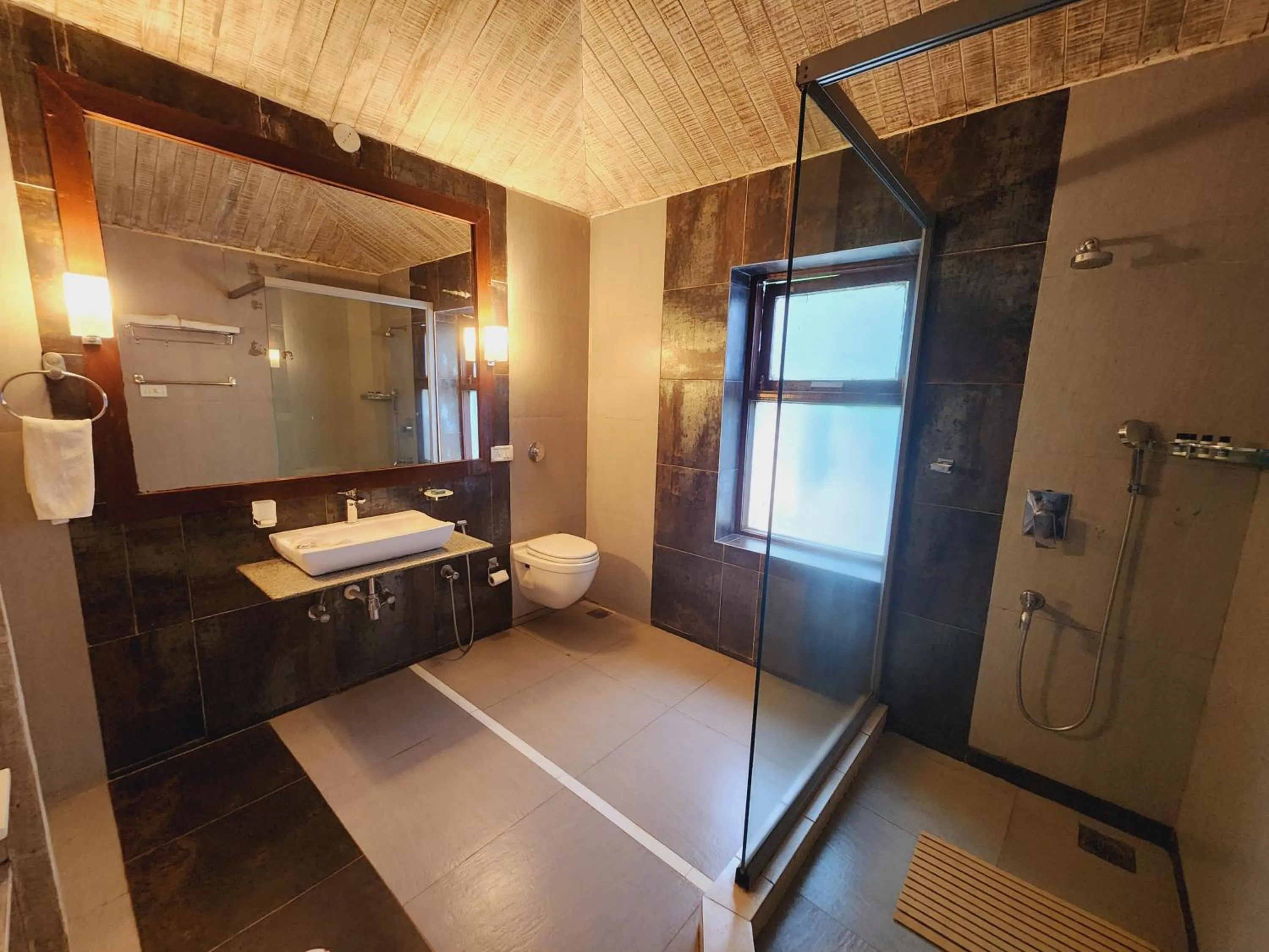 Bathroom in Casa Vagator