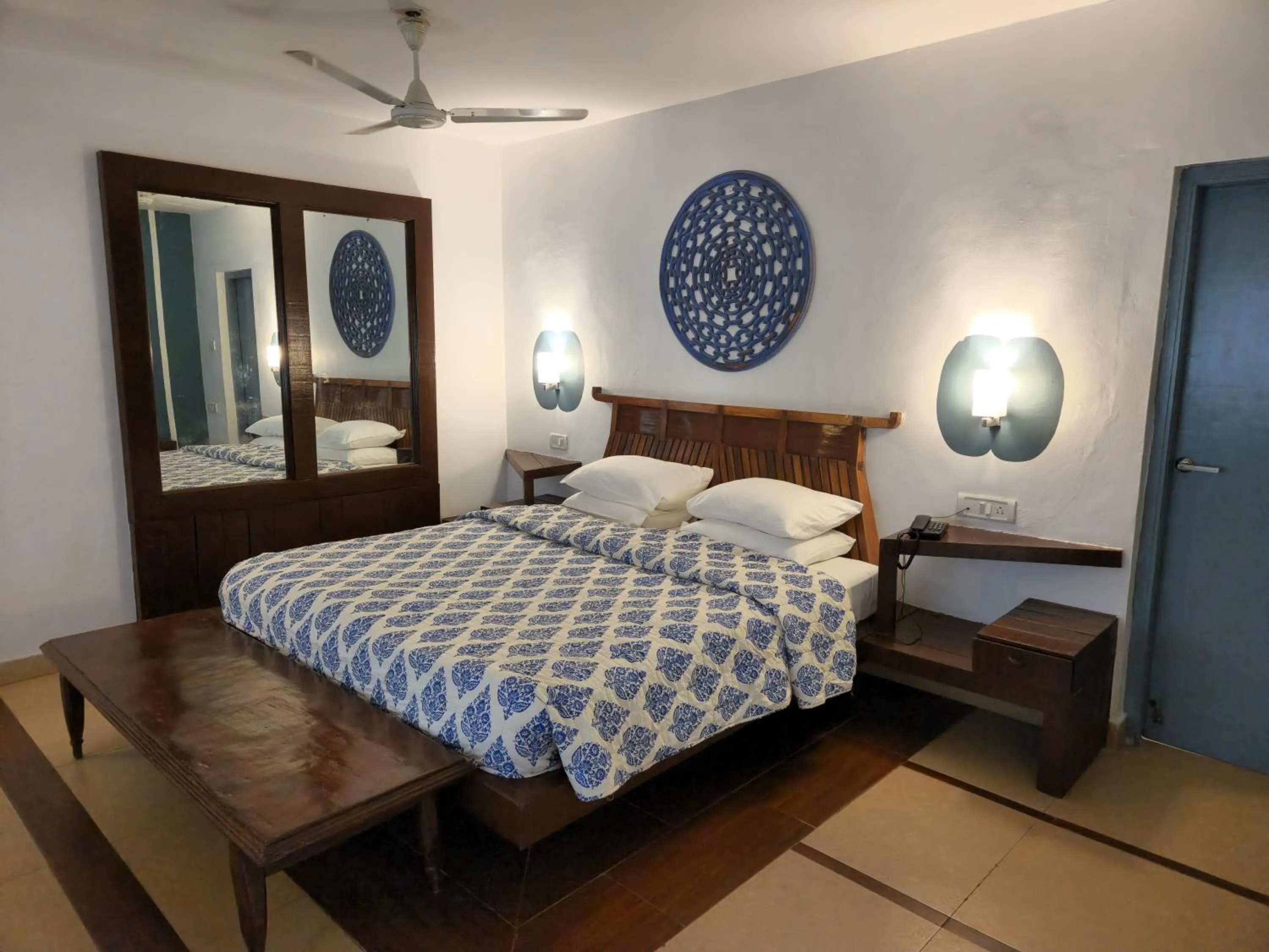 Bedroom, Bed in Casa Vagator