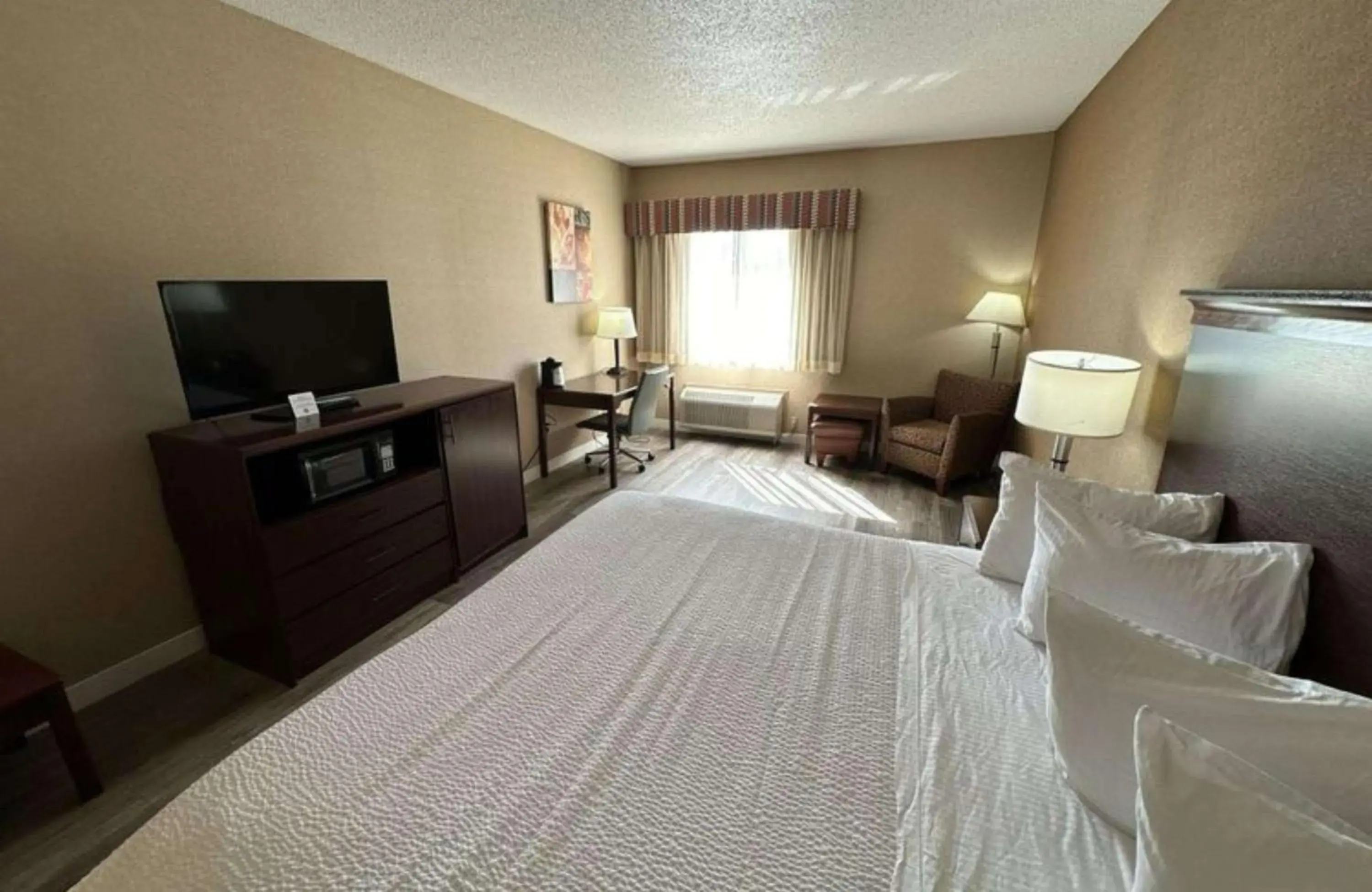 King Room with Bath Tub - Disability Access/Non-Smoking in Best Western Circus City Inn King Room with Bath Tub - Disability Access/Non-Smoking in Best Western Circus City Inn
