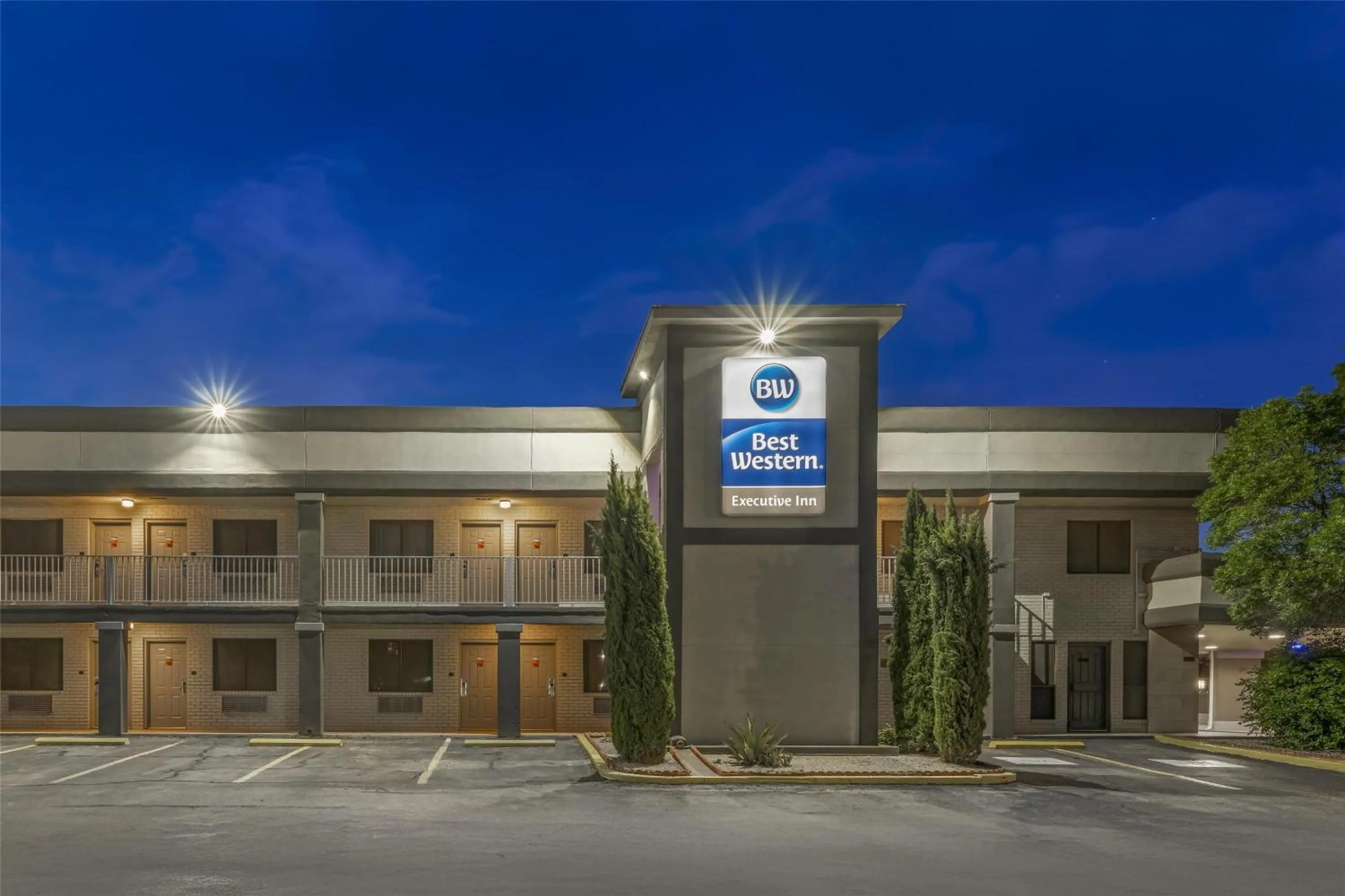 Property building in Best Western Executive Inn