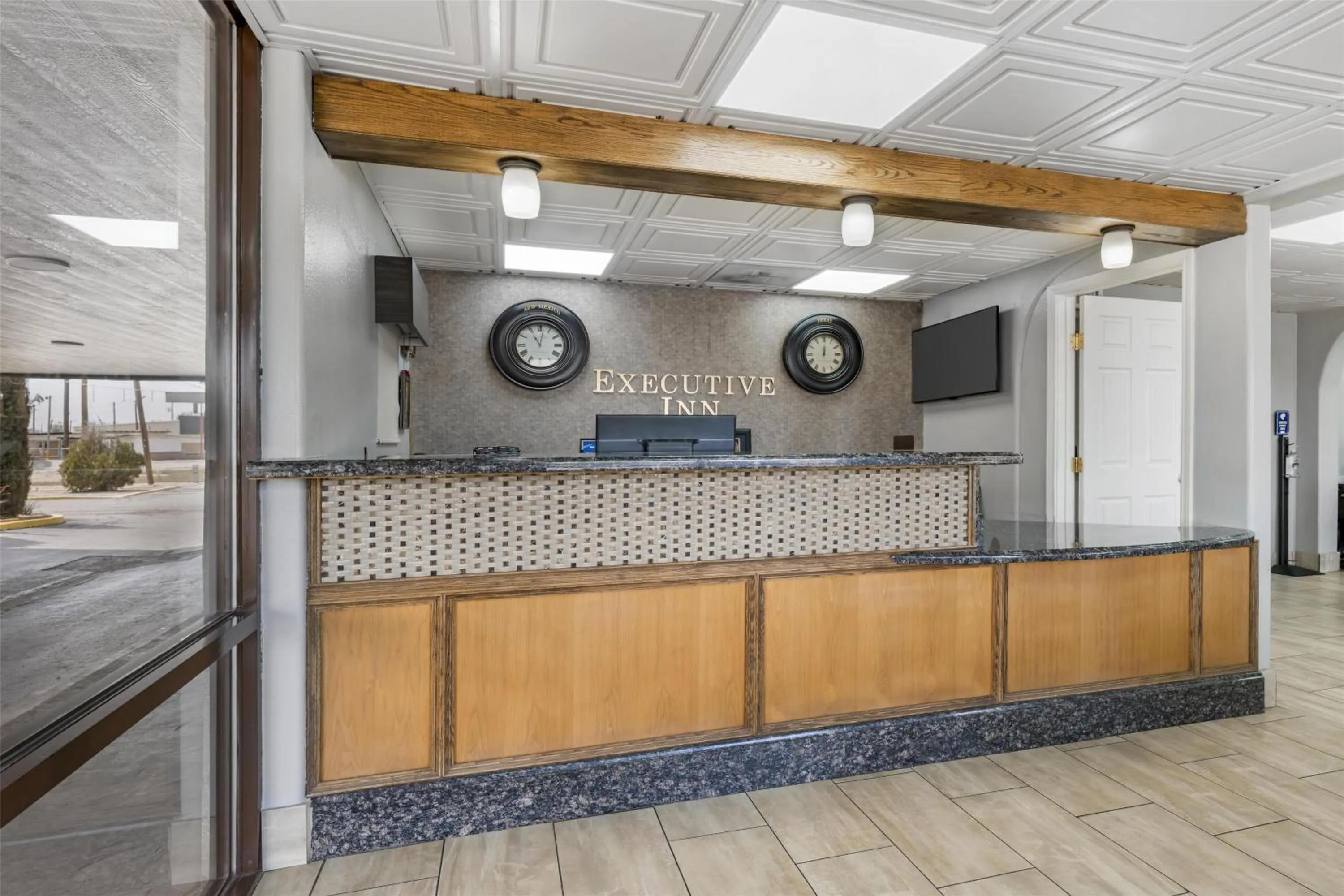 Lobby or reception in Best Western Executive Inn