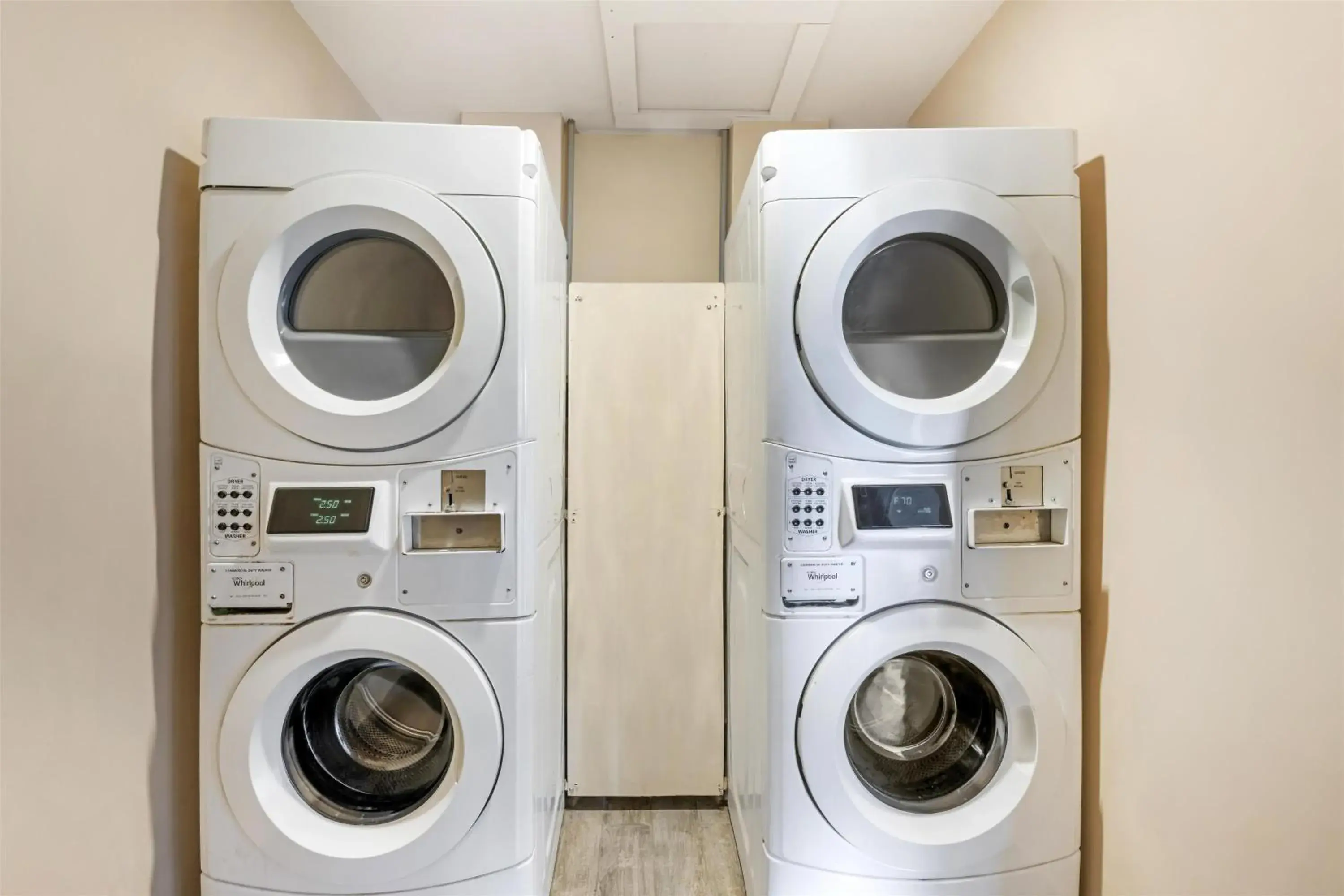 Property building in Best Western Executive Inn Property building in Best Western Executive Inn