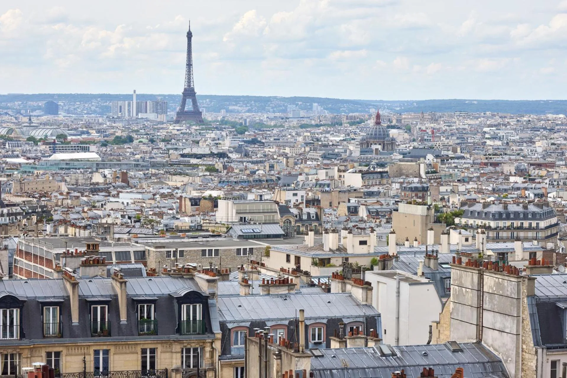 City view in Timhotel Montmartre