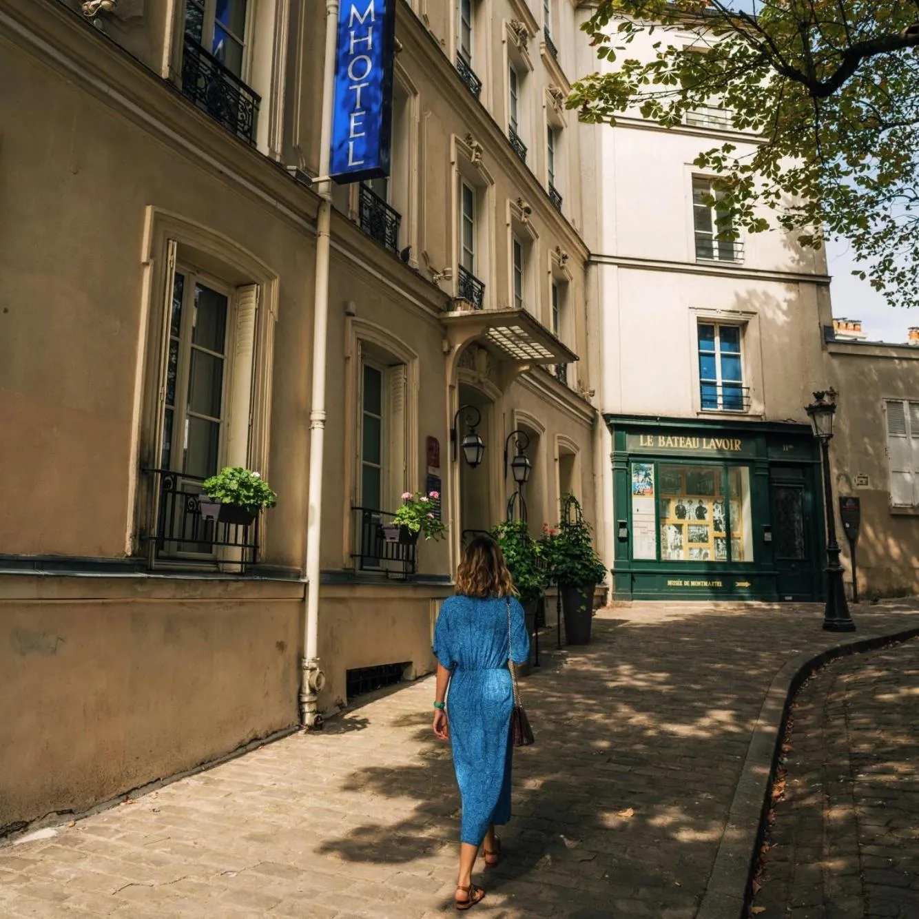 Facade/entrance in Timhotel Montmartre