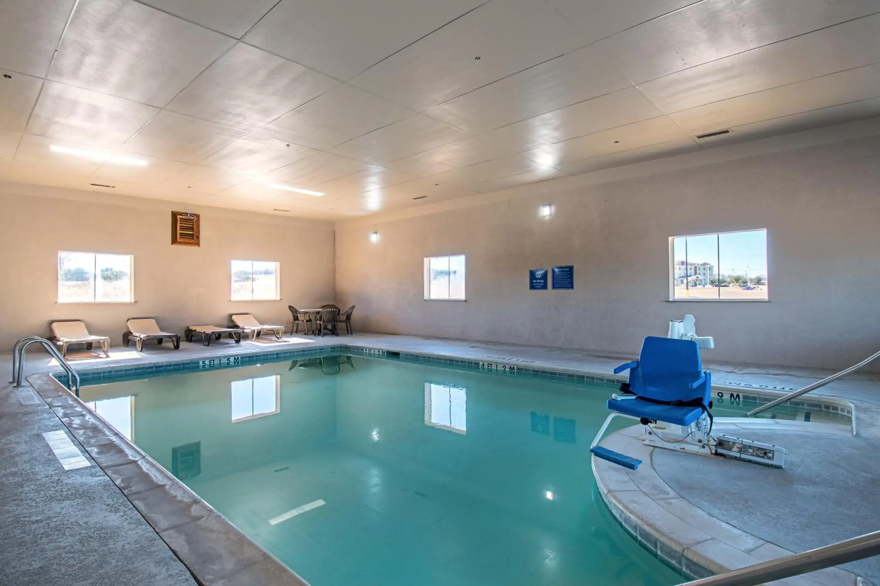 Swimming pool in Days Inn by Wyndham Copperas Cove Swimming pool in Days Inn by Wyndham Copperas Cove