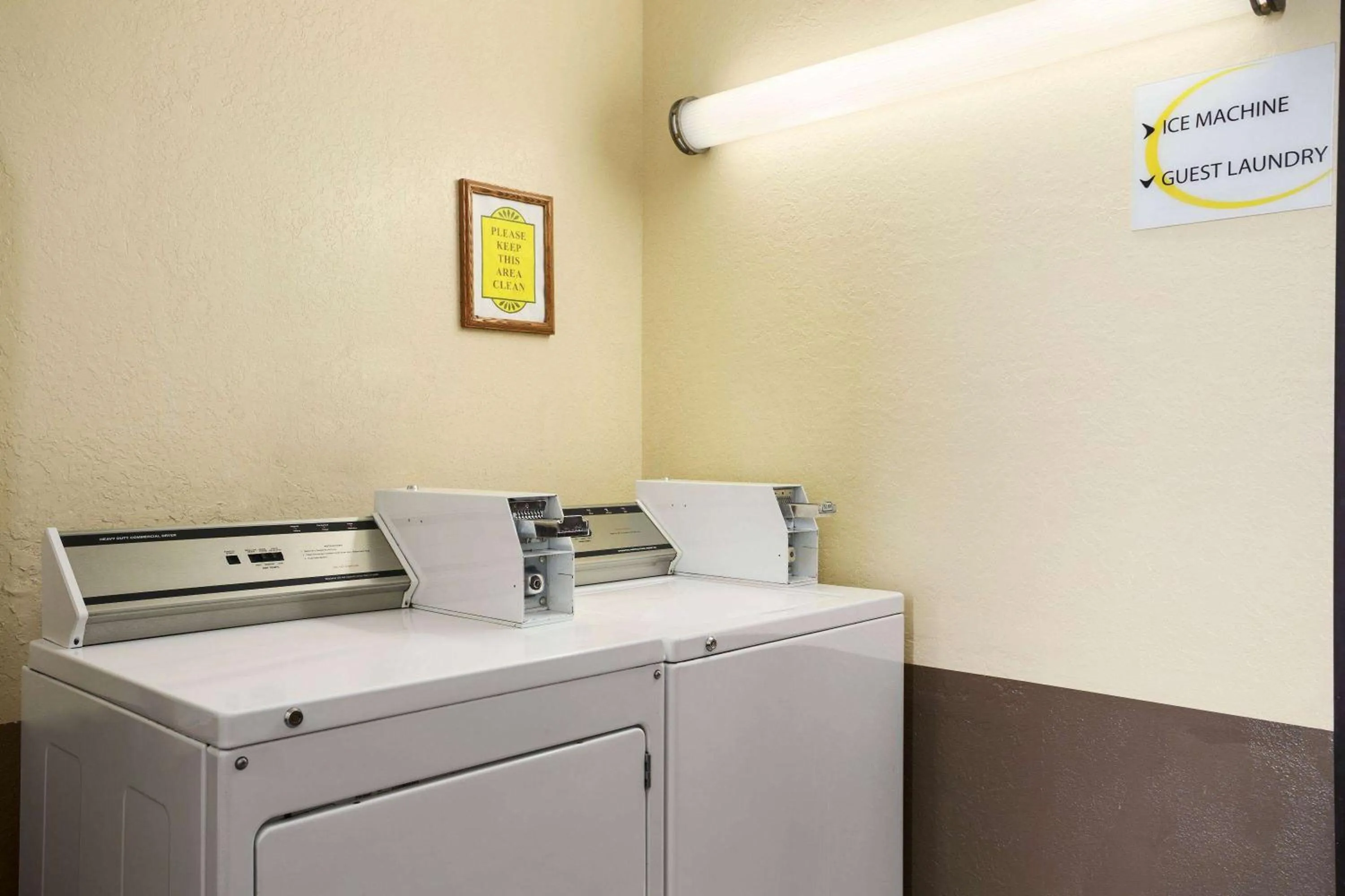 Other in Super 8 by Wyndham Cedar Rapids