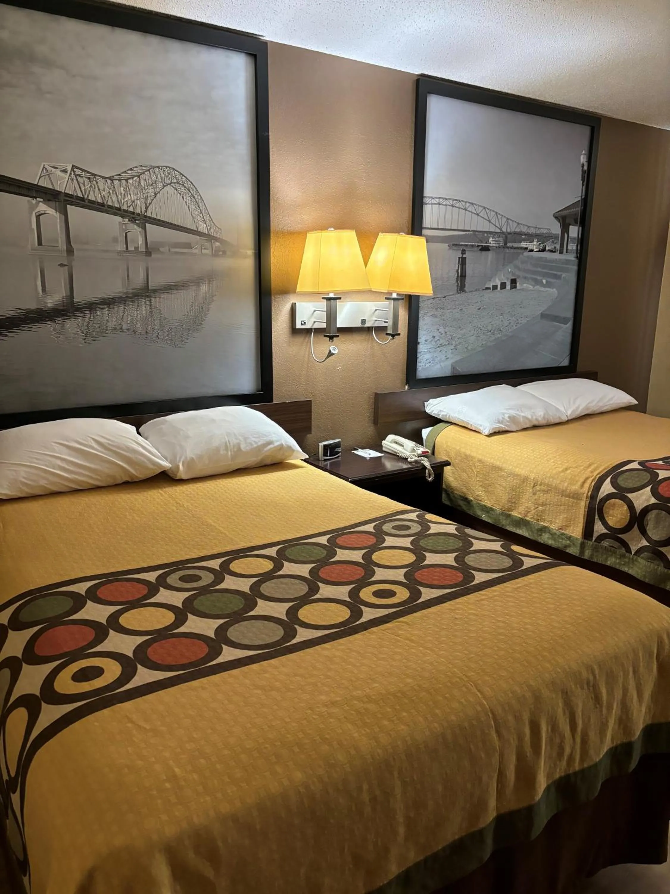 Bed in Super 8 by Wyndham Cedar Rapids