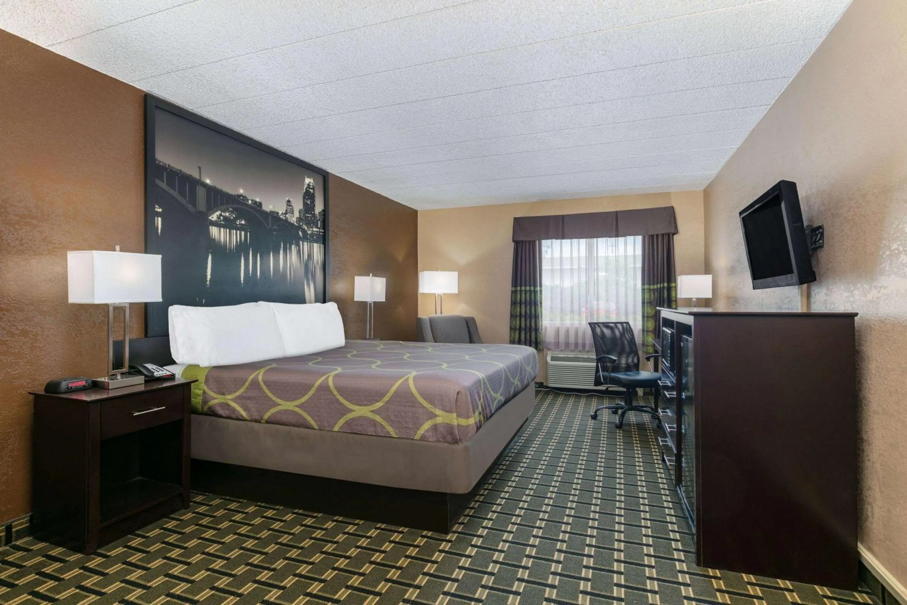 Photo of the whole room, Bed in Super 8 by Wyndham Grand Prairie North