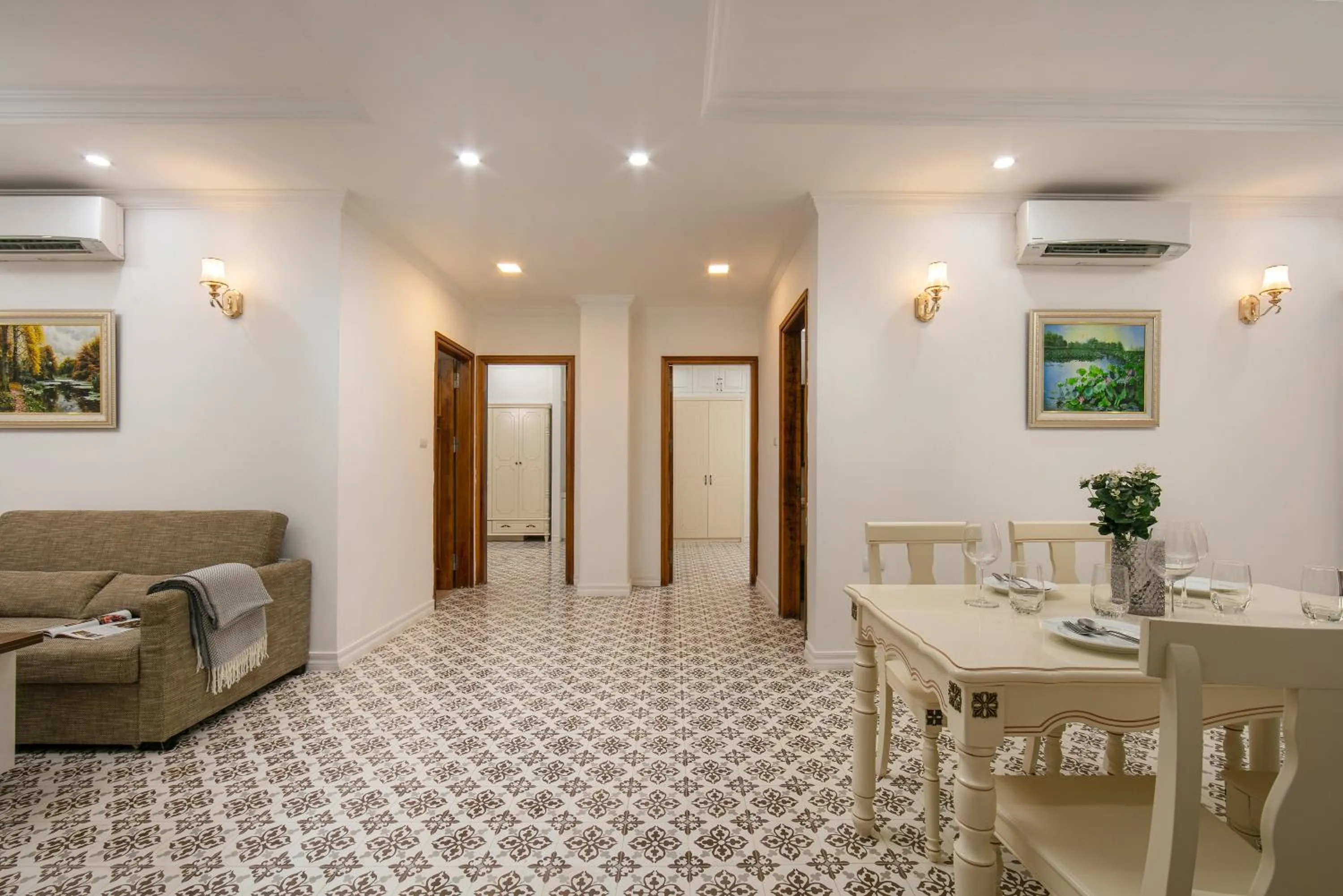 Living room in Libra Hotel Residence by Luxe Paradise