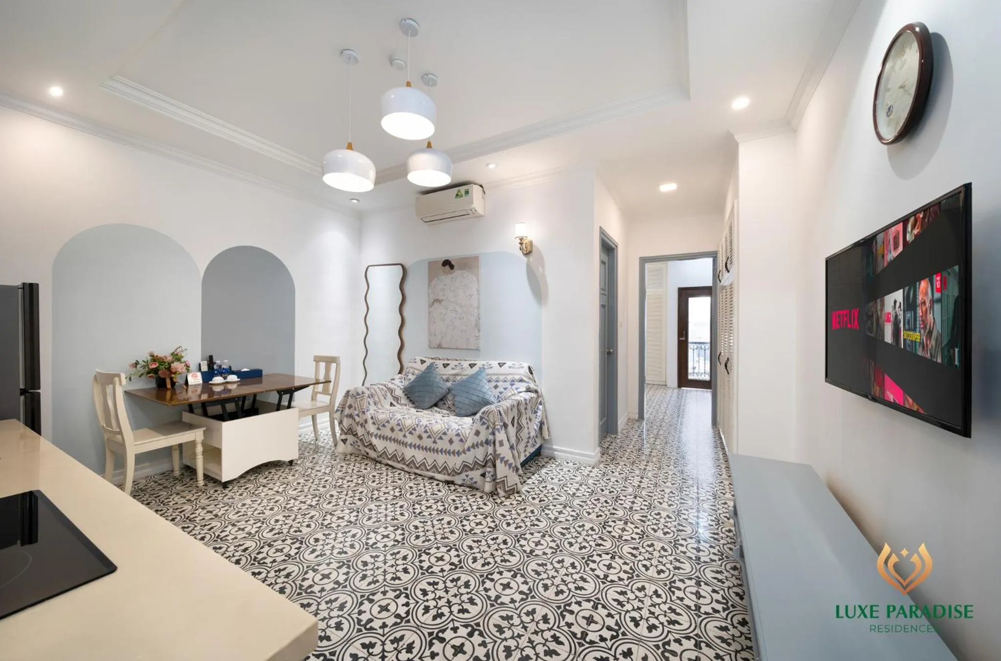 Living room in Libra Hotel Residence by Luxe Paradise