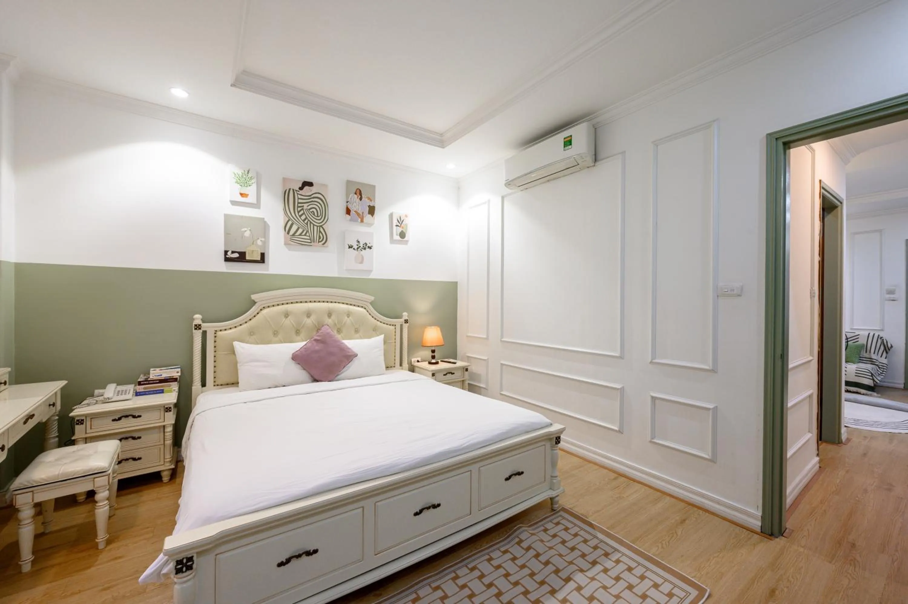 Bed in Libra Hotel Residence by Luxe Paradise