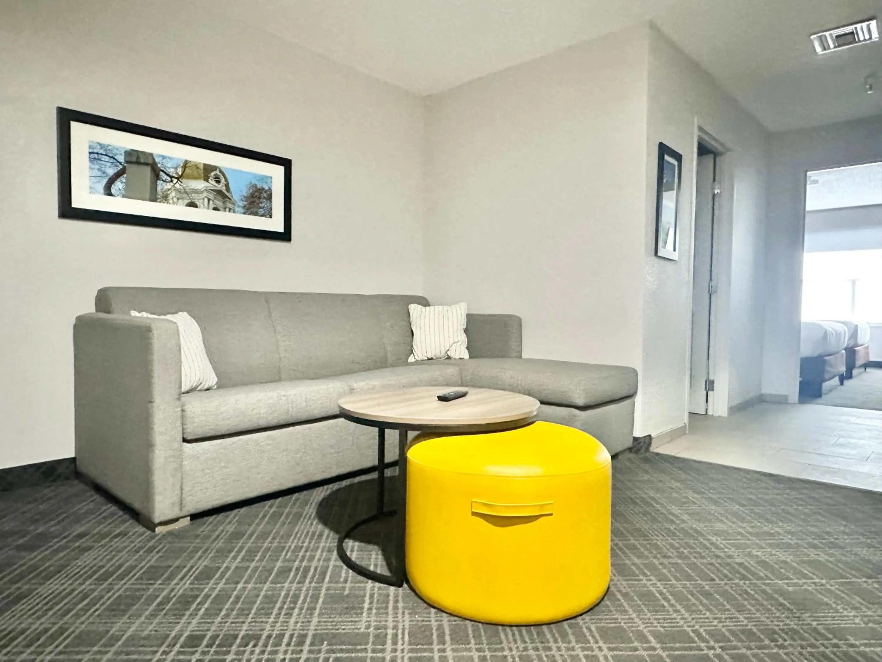 Seating area in Comfort Inn & Suites Cartersville - Emerson Lake Point