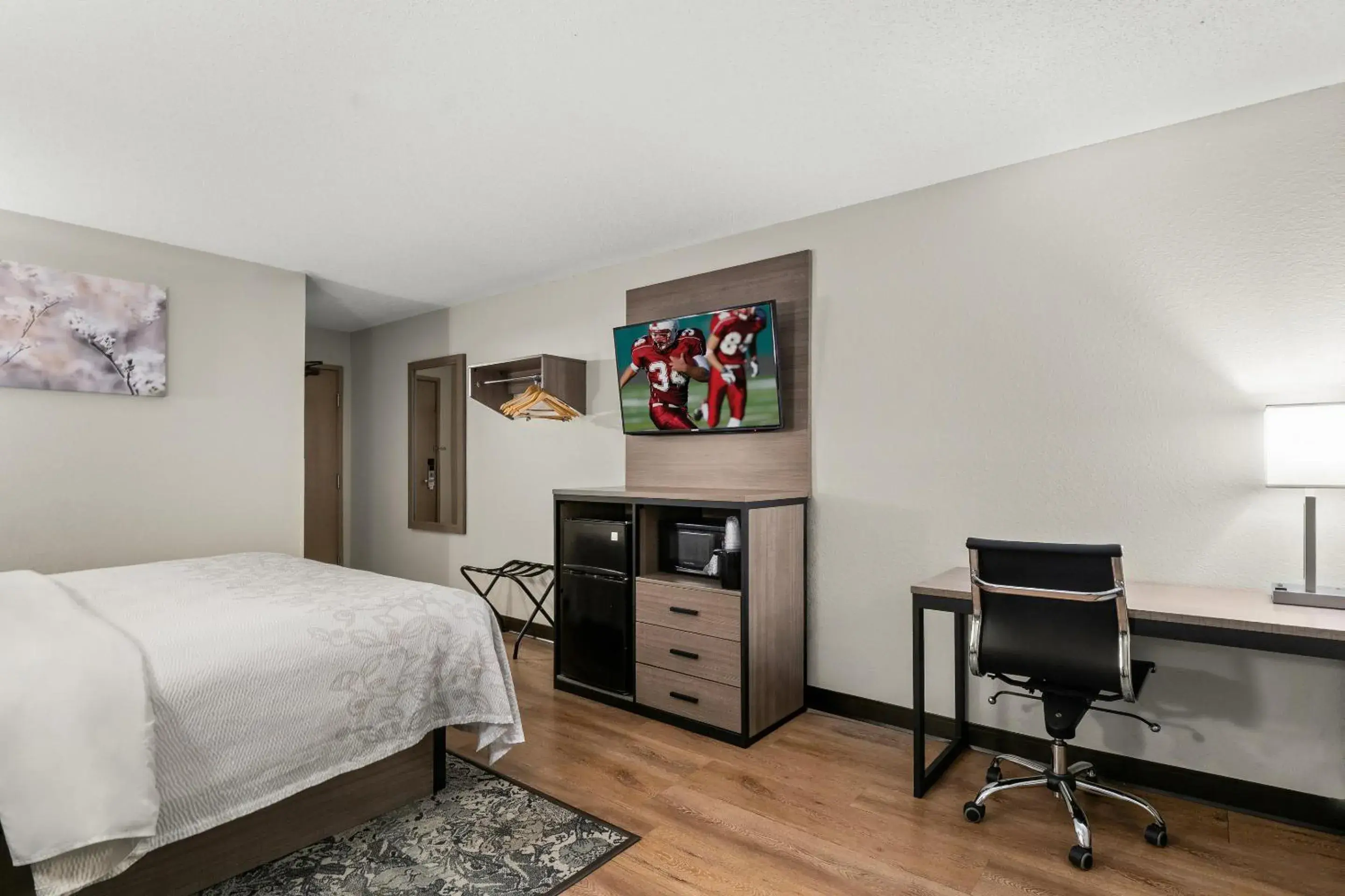 Bedroom, Bed in Red Roof PLUS Belleville Bedroom, Bed in Red Roof PLUS Belleville