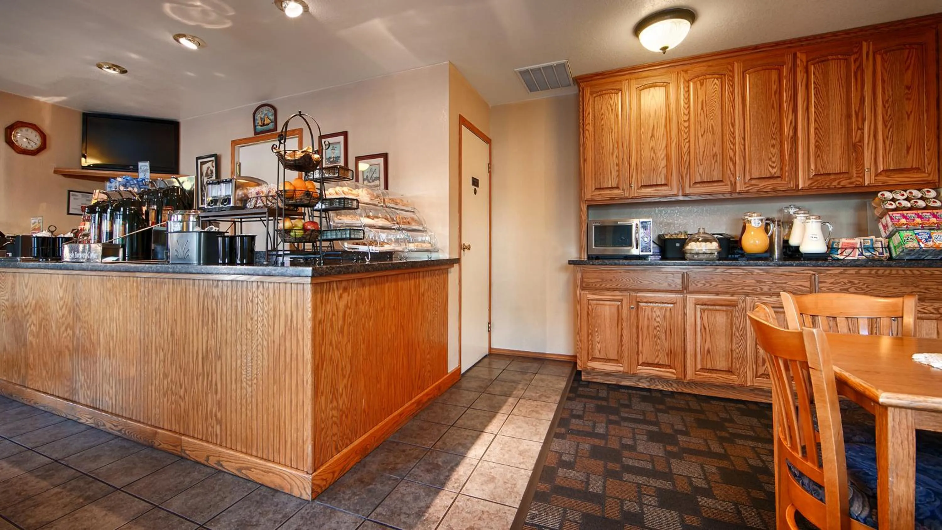 Restaurant/places to eat in Best Western Arcata Inn