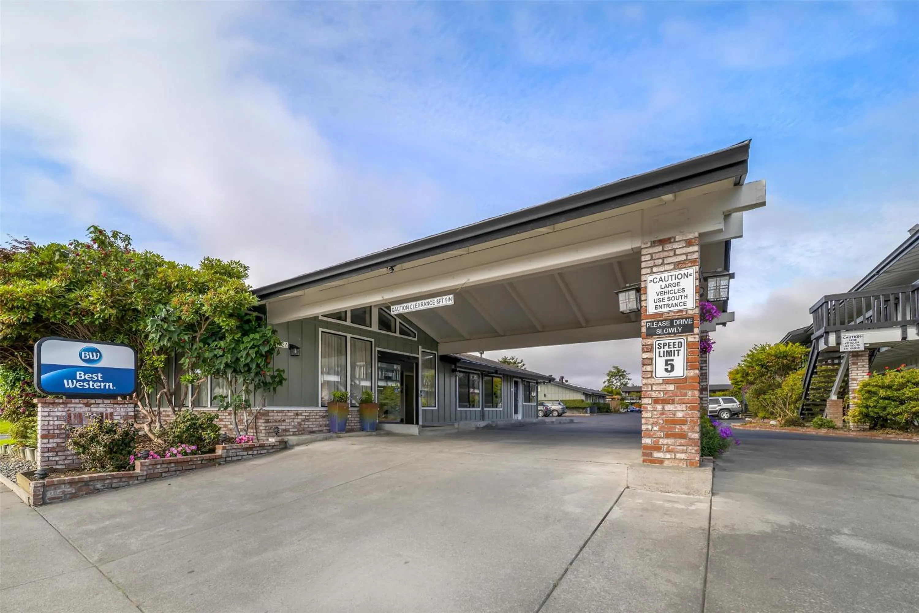Property building in Best Western Arcata Inn