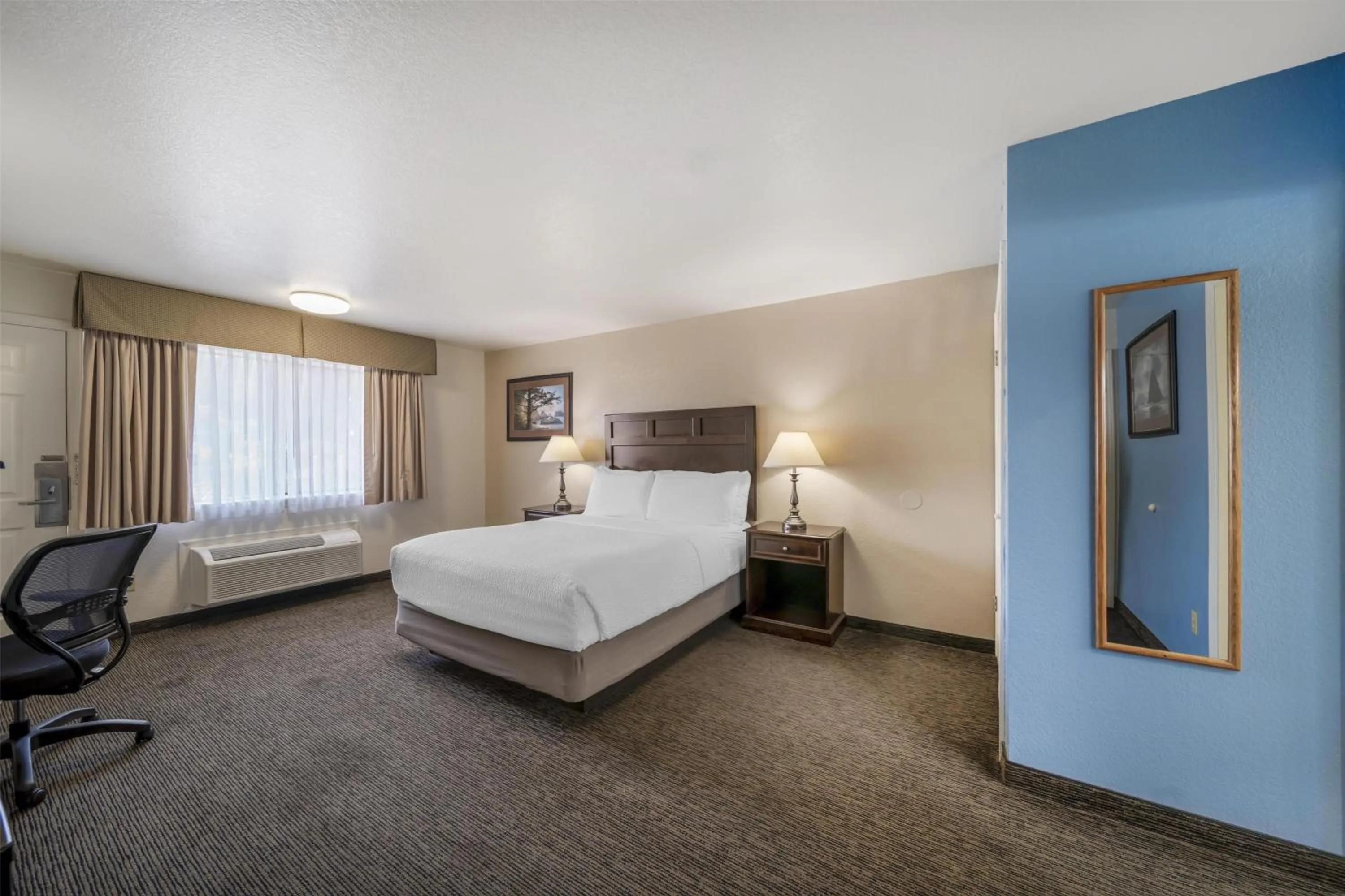 Bedroom, Bed in Best Western Arcata Inn