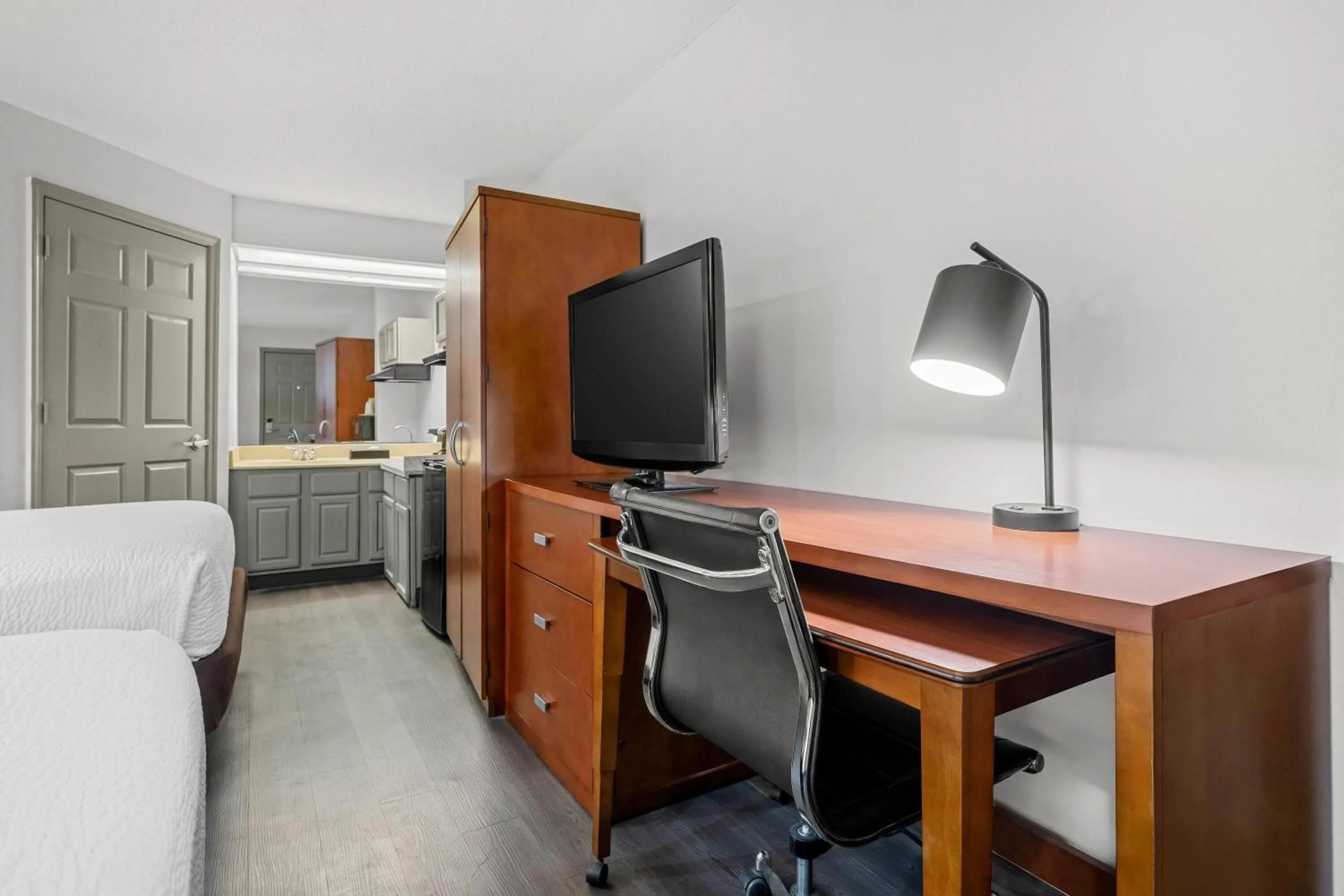 Bed in Baymont by Wyndham Tuscaloosa