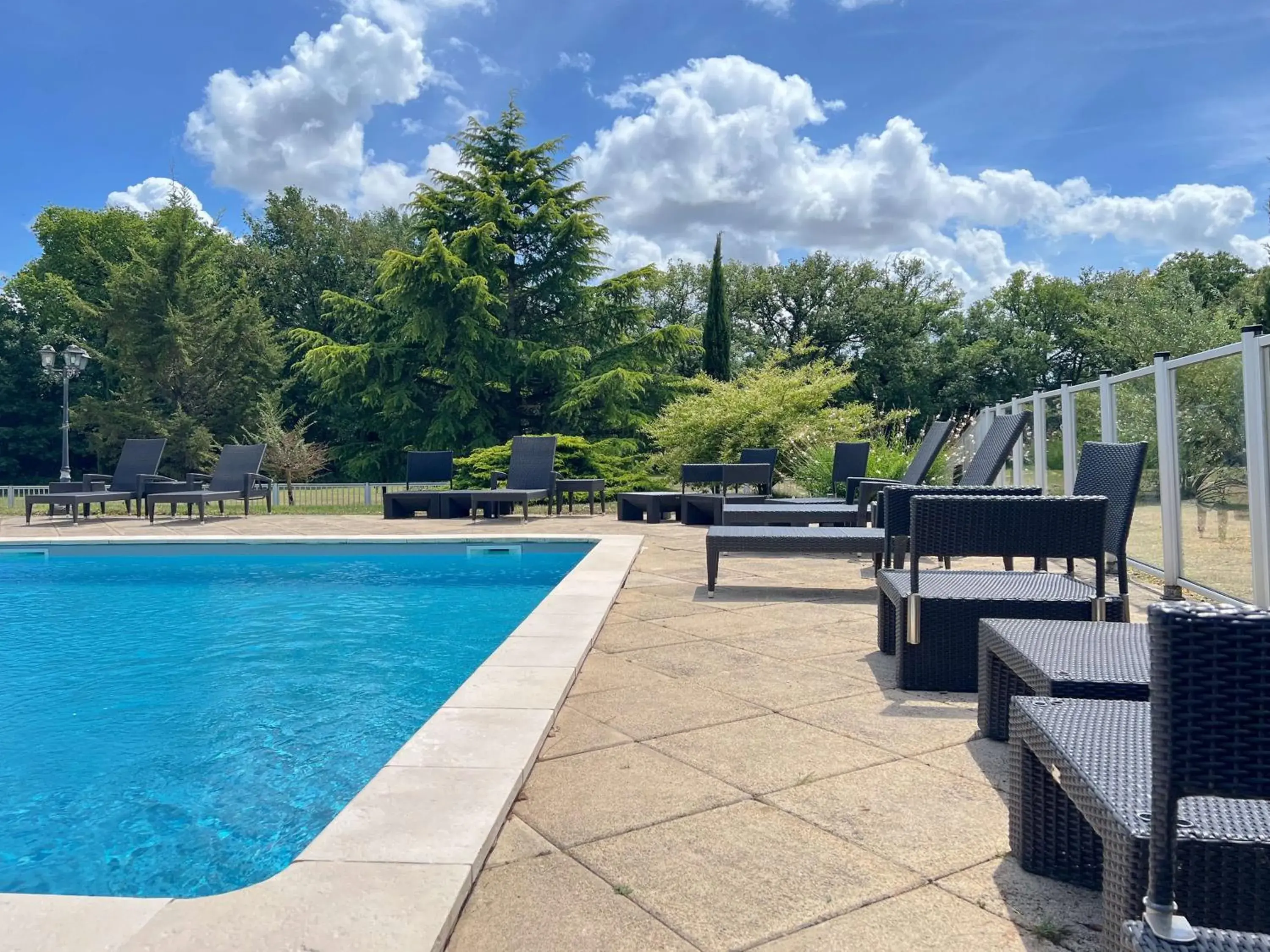 Pool view in Best Western Le Bois de la Marche Pool view in Best Western Le Bois de la Marche