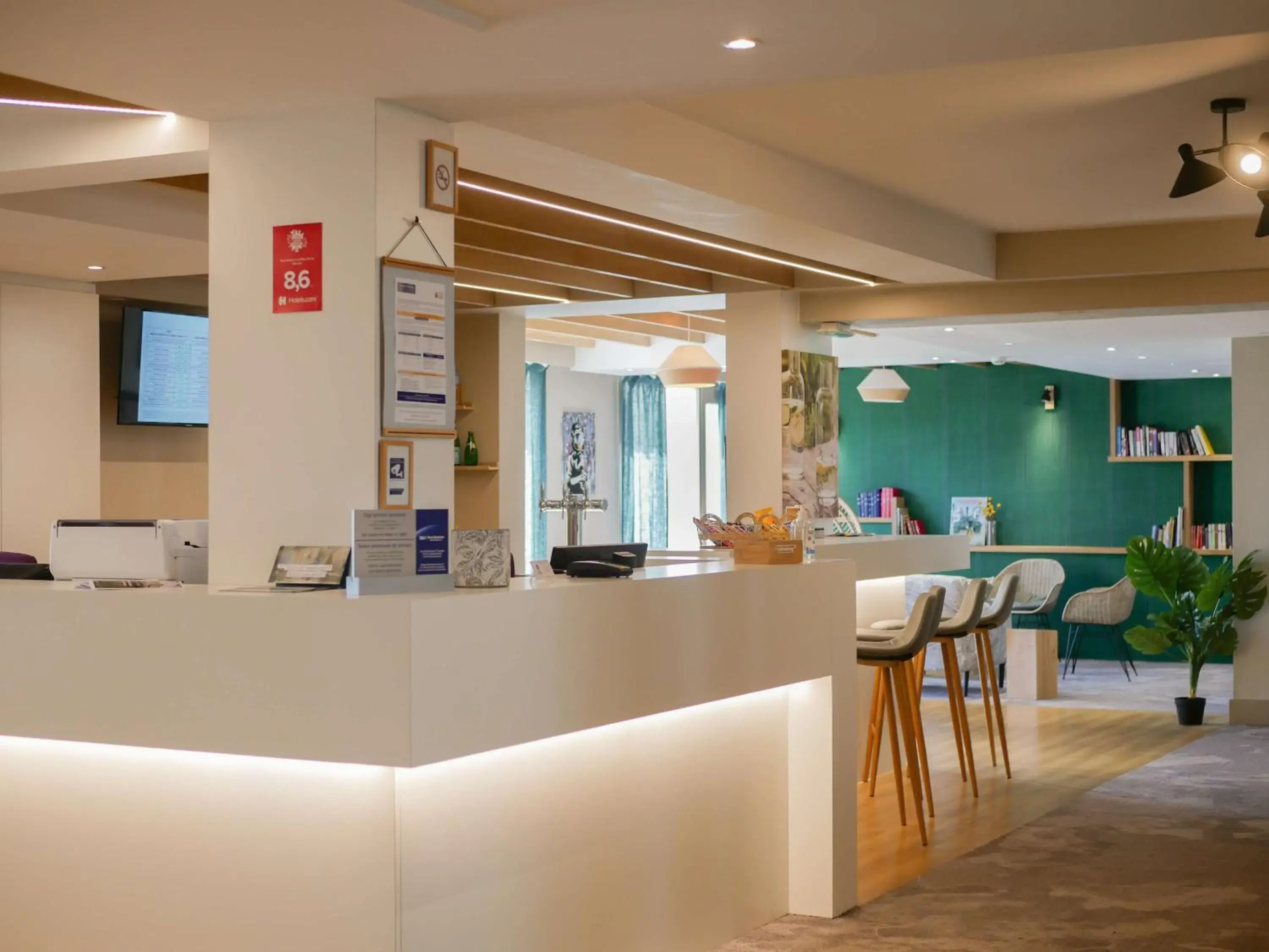 Lobby or reception in Best Western Le Bois de la Marche Lobby or reception in Best Western Le Bois de la Marche