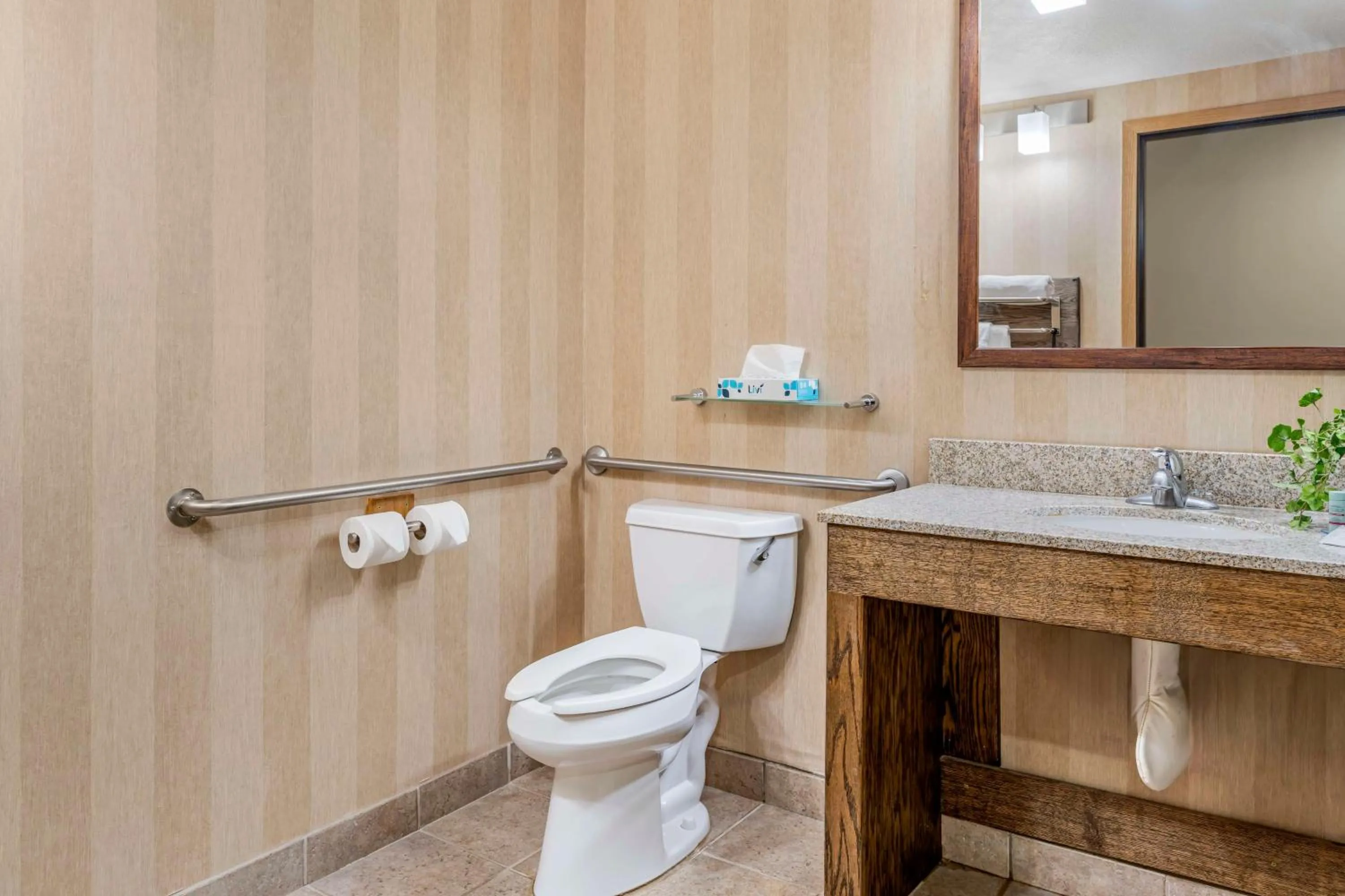 Bedroom in Best Western Rory & Ryan Inns