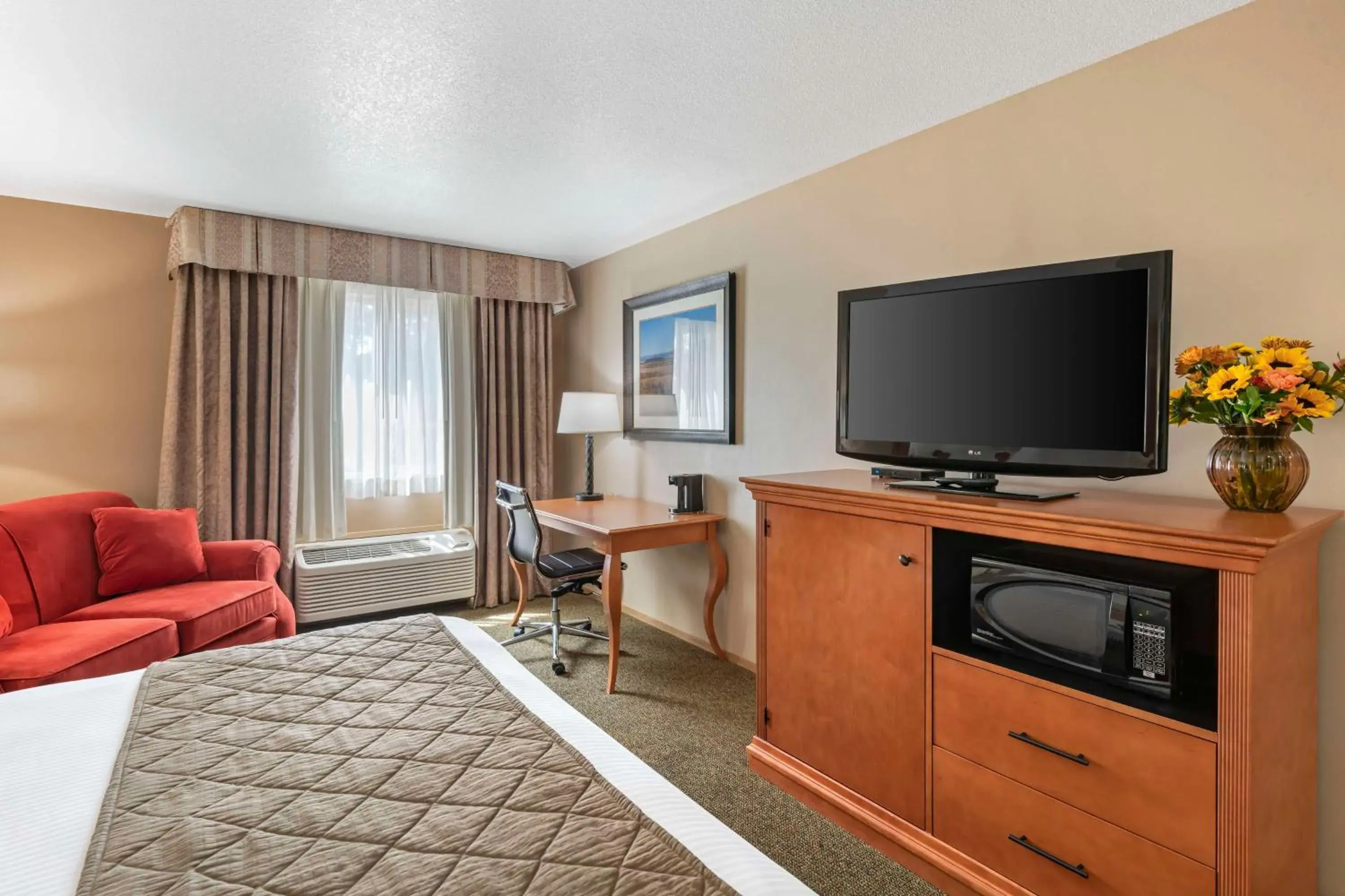 Bedroom, Bed in Best Western Rory & Ryan Inns Bedroom, Bed in Best Western Rory & Ryan Inns