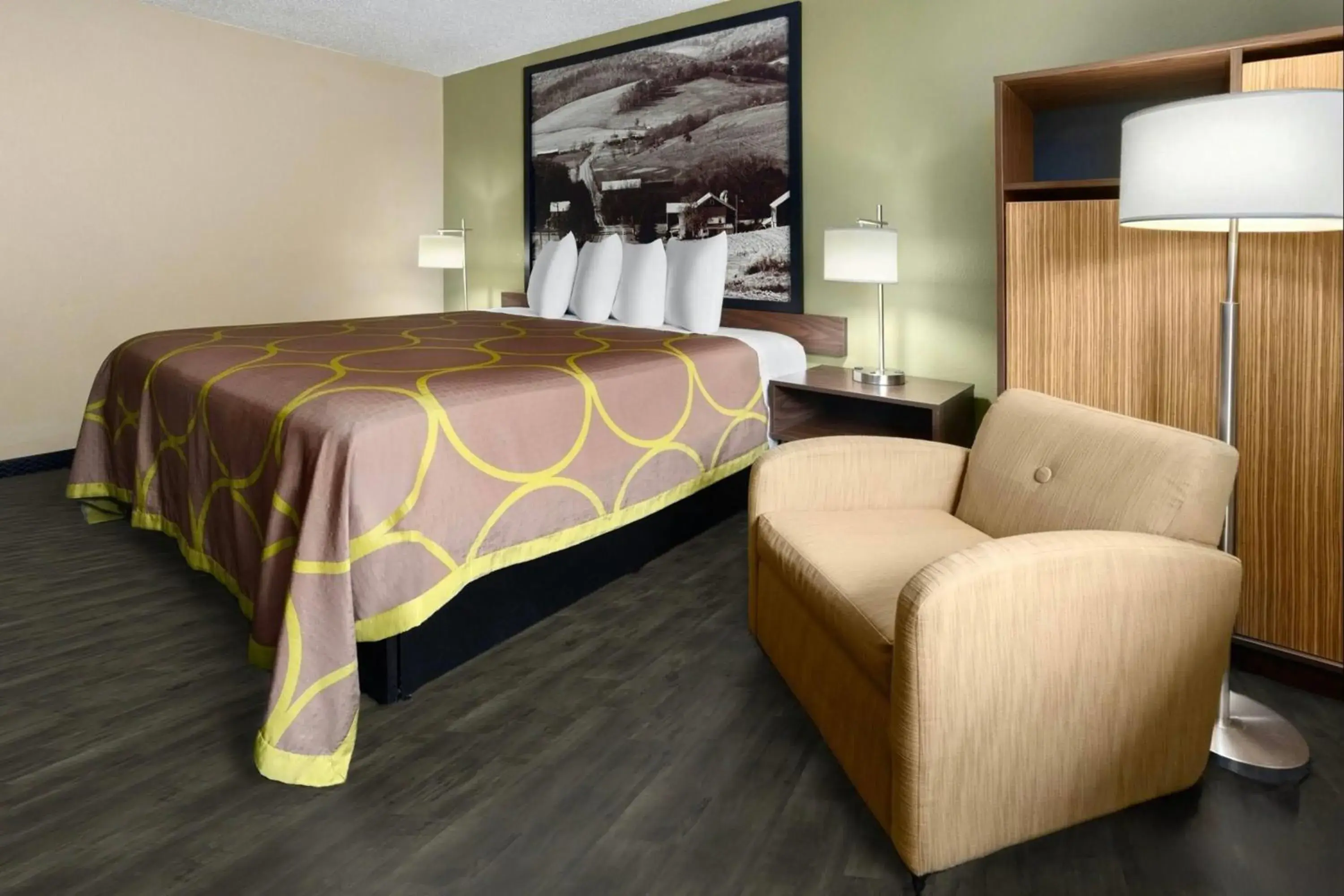 Photo of the whole room, Bed in Super 8 by Wyndham St. Clairsville OH/Wheeling WV Area Photo of the whole room, Bed in Super 8 by Wyndham St. Clairsville OH/Wheeling WV Area