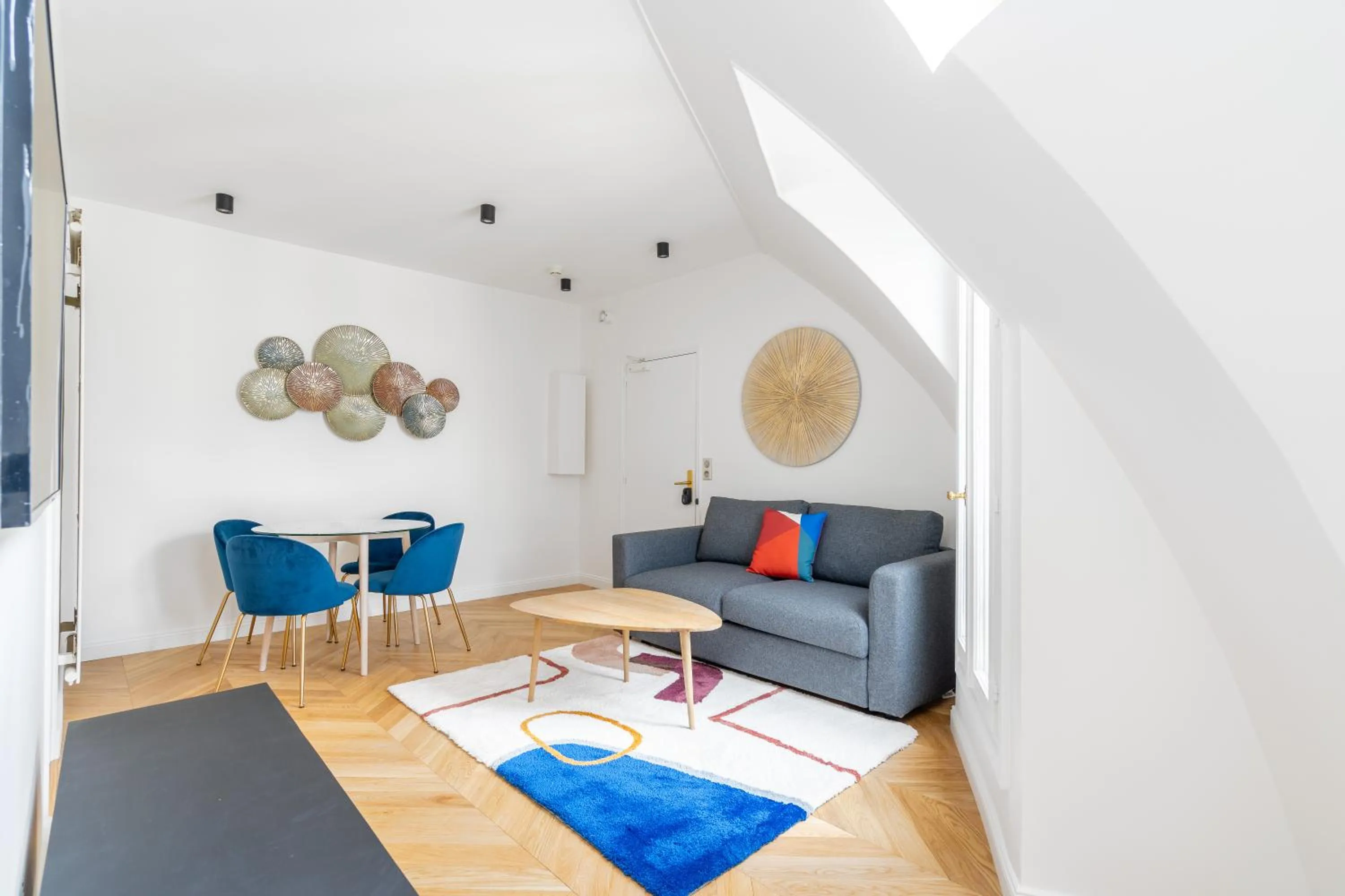 Decorative detail in HotelHome Paris 16