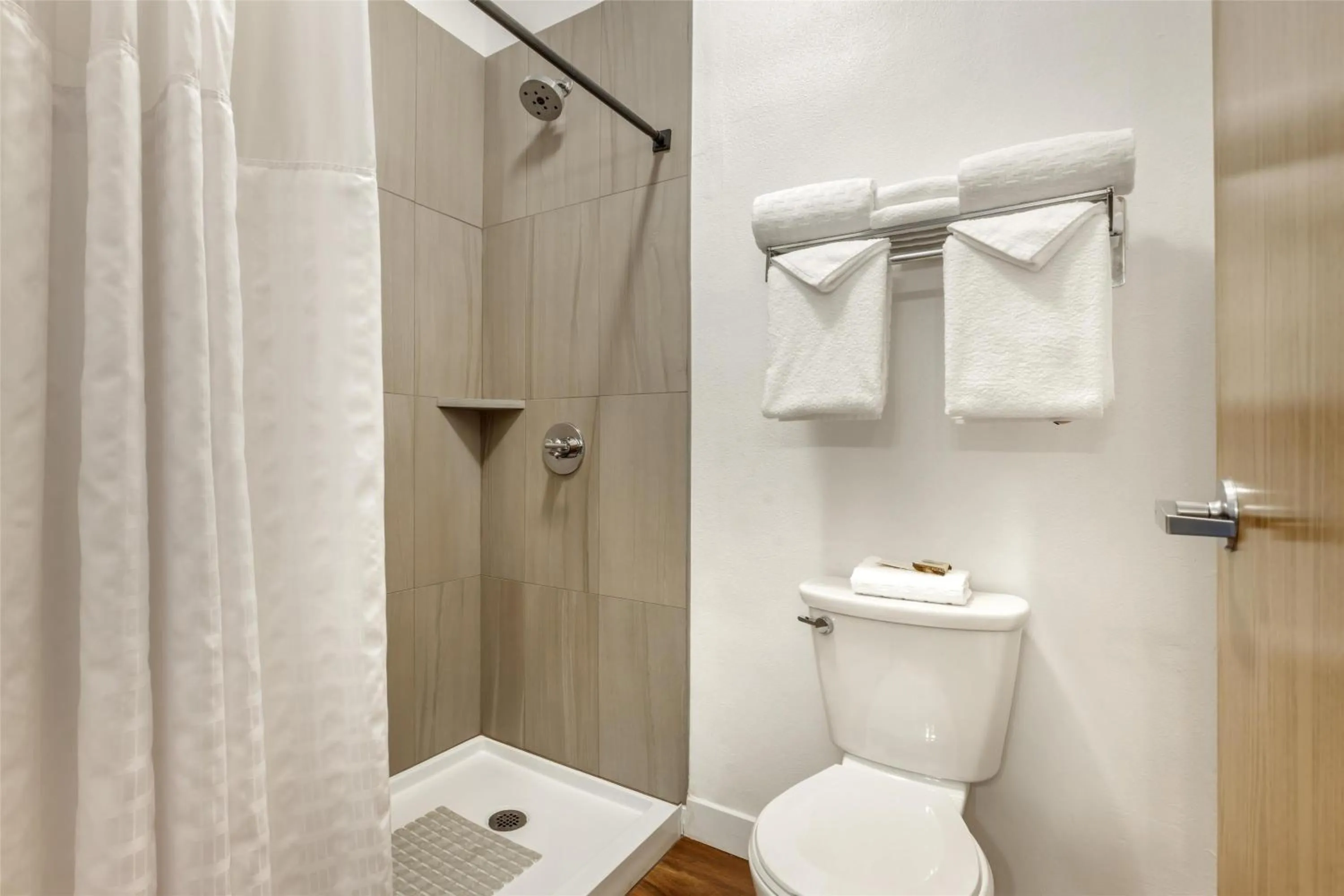 Bathroom in Best Western Plus Columbia River Inn