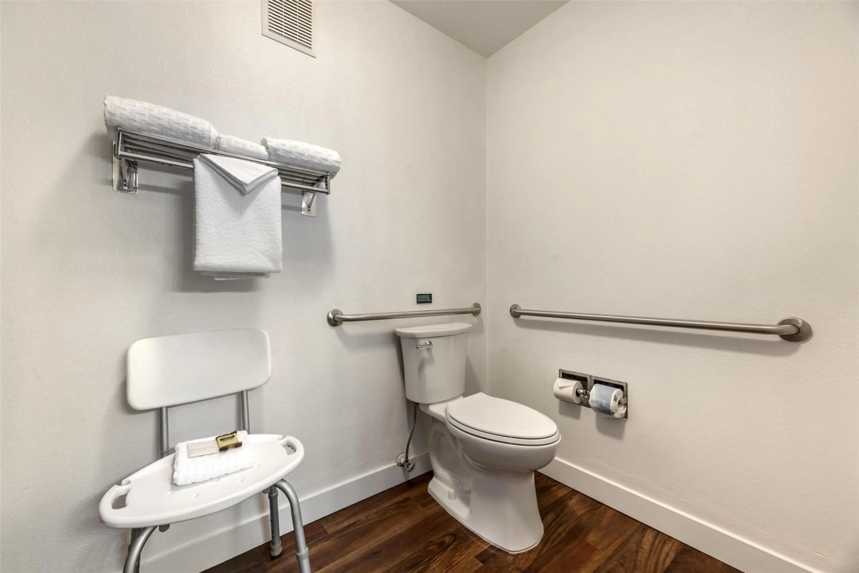 Bathroom in Best Western Plus Columbia River Inn