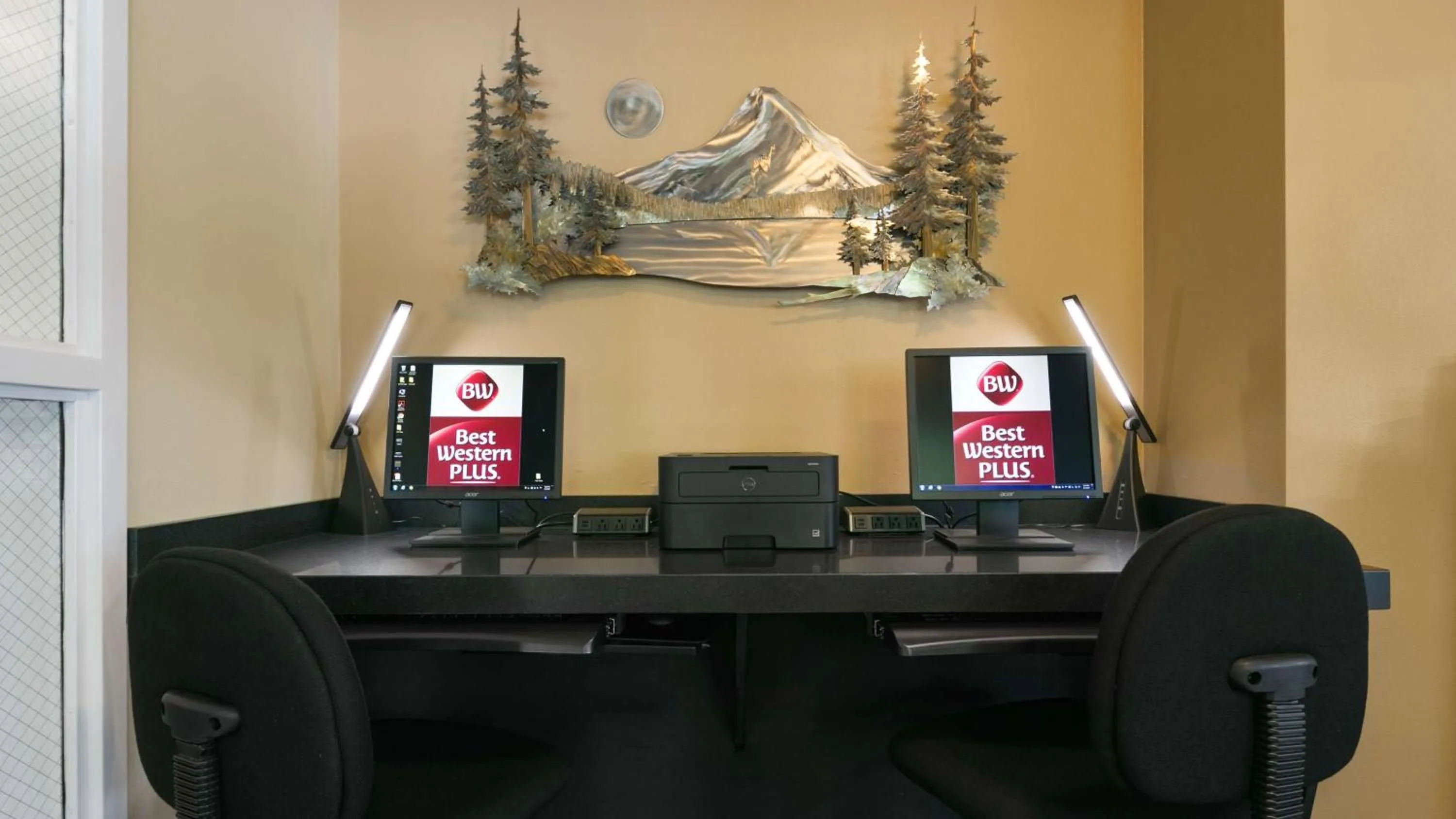 On site in Best Western Plus Columbia River Inn