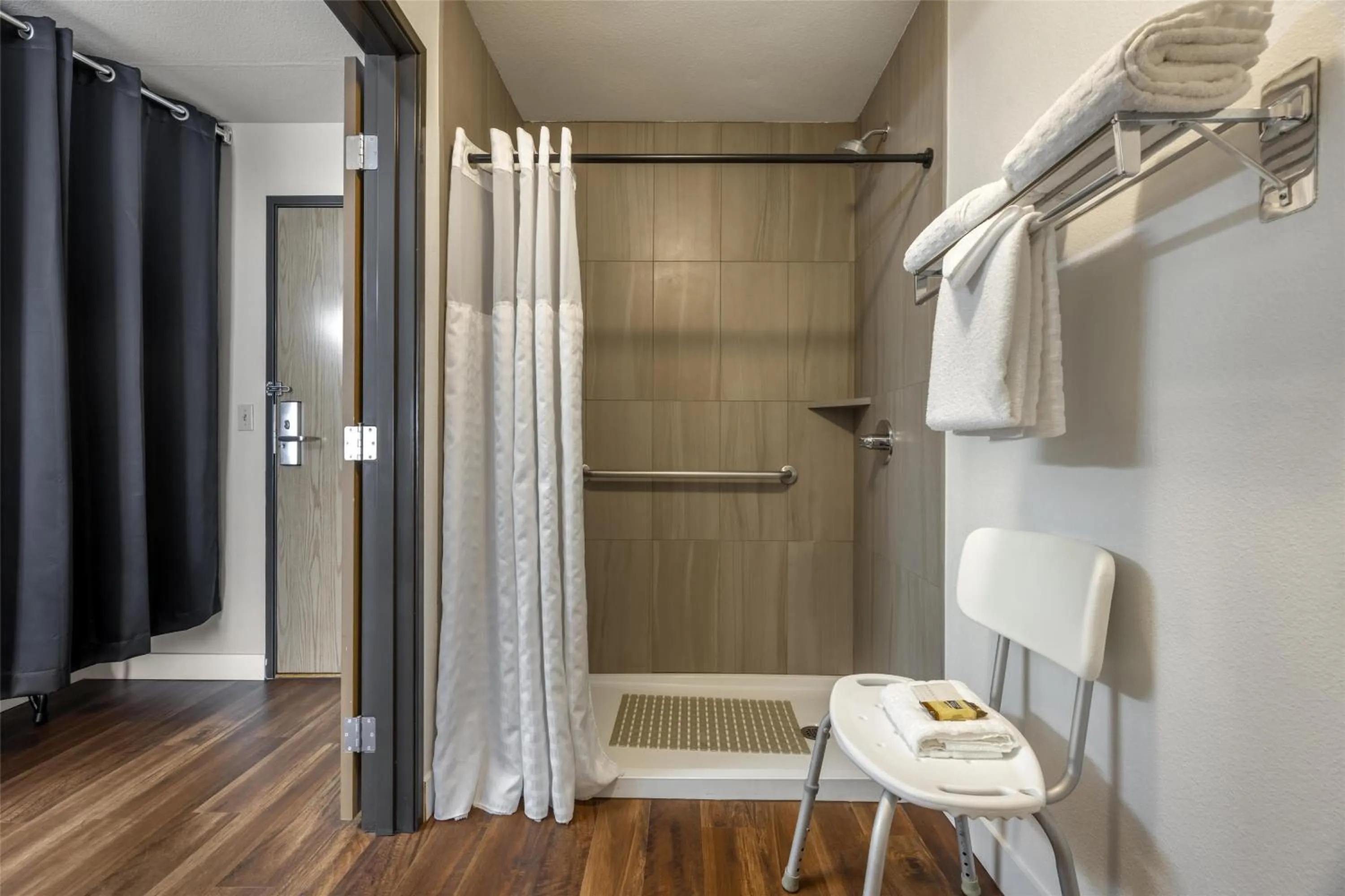 Bathroom in Best Western Plus Columbia River Inn