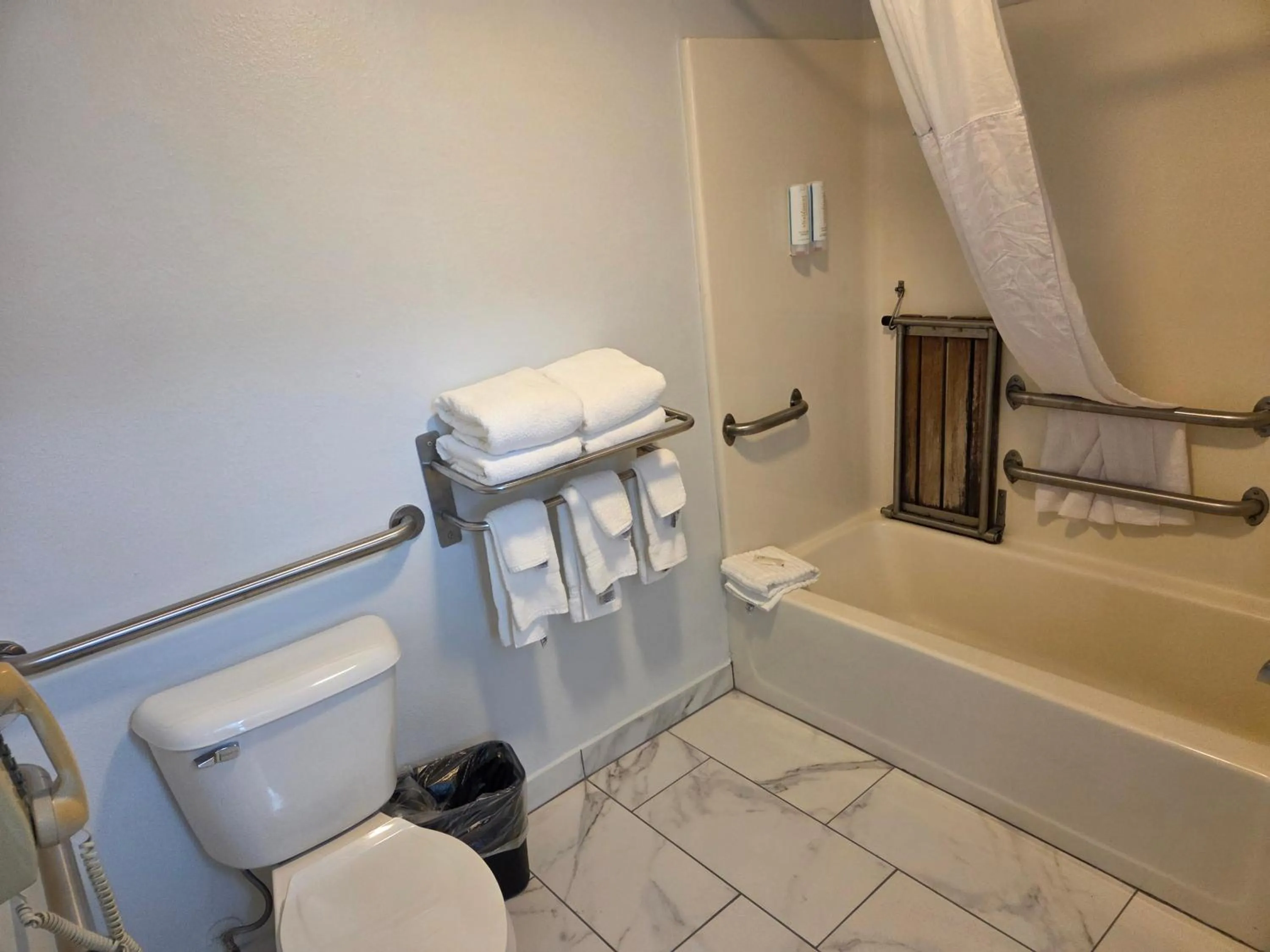 MainStay Suites LeClaire - Quad Cities